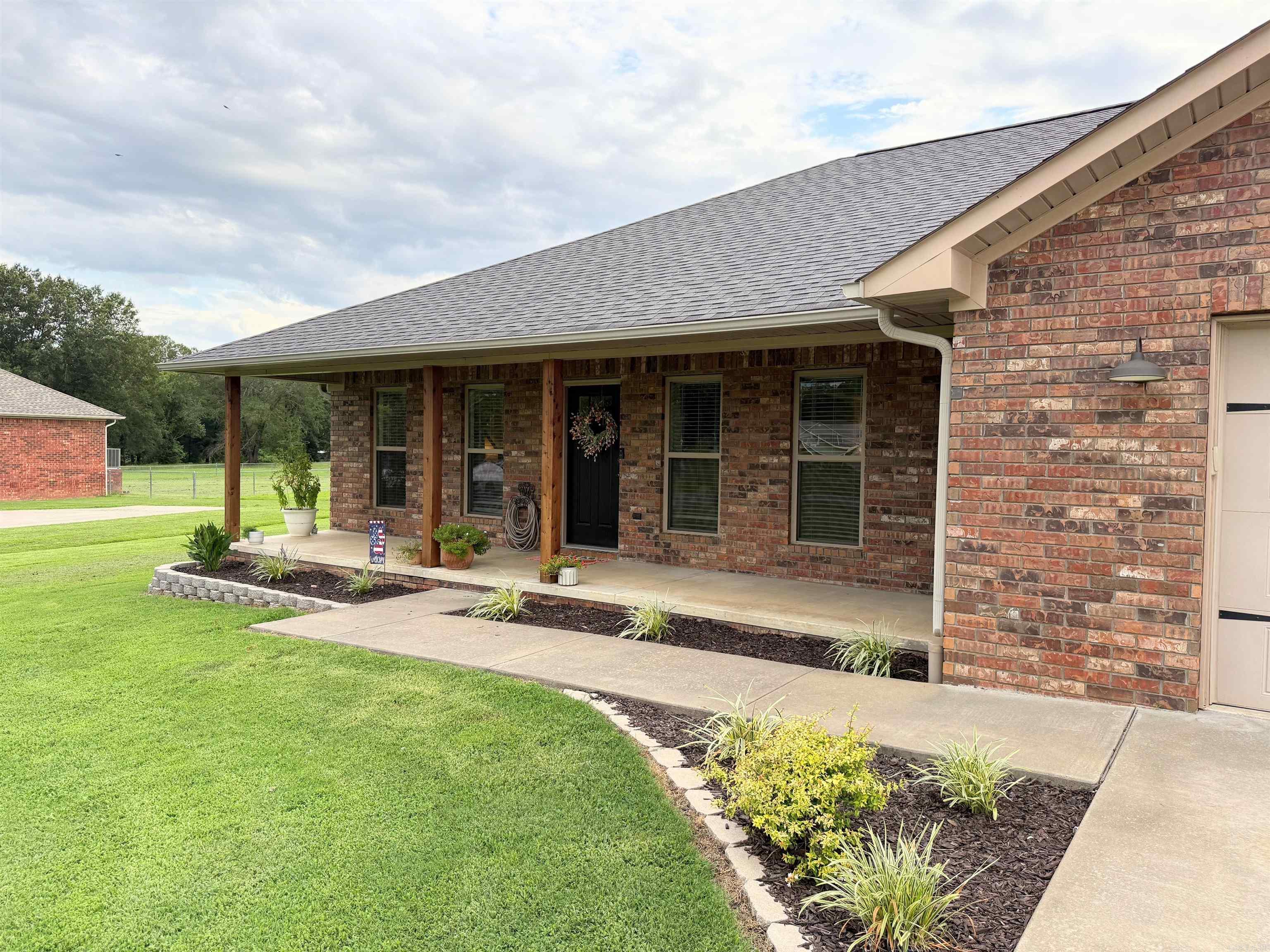 MEADOW WOOD ESTATES - Residential