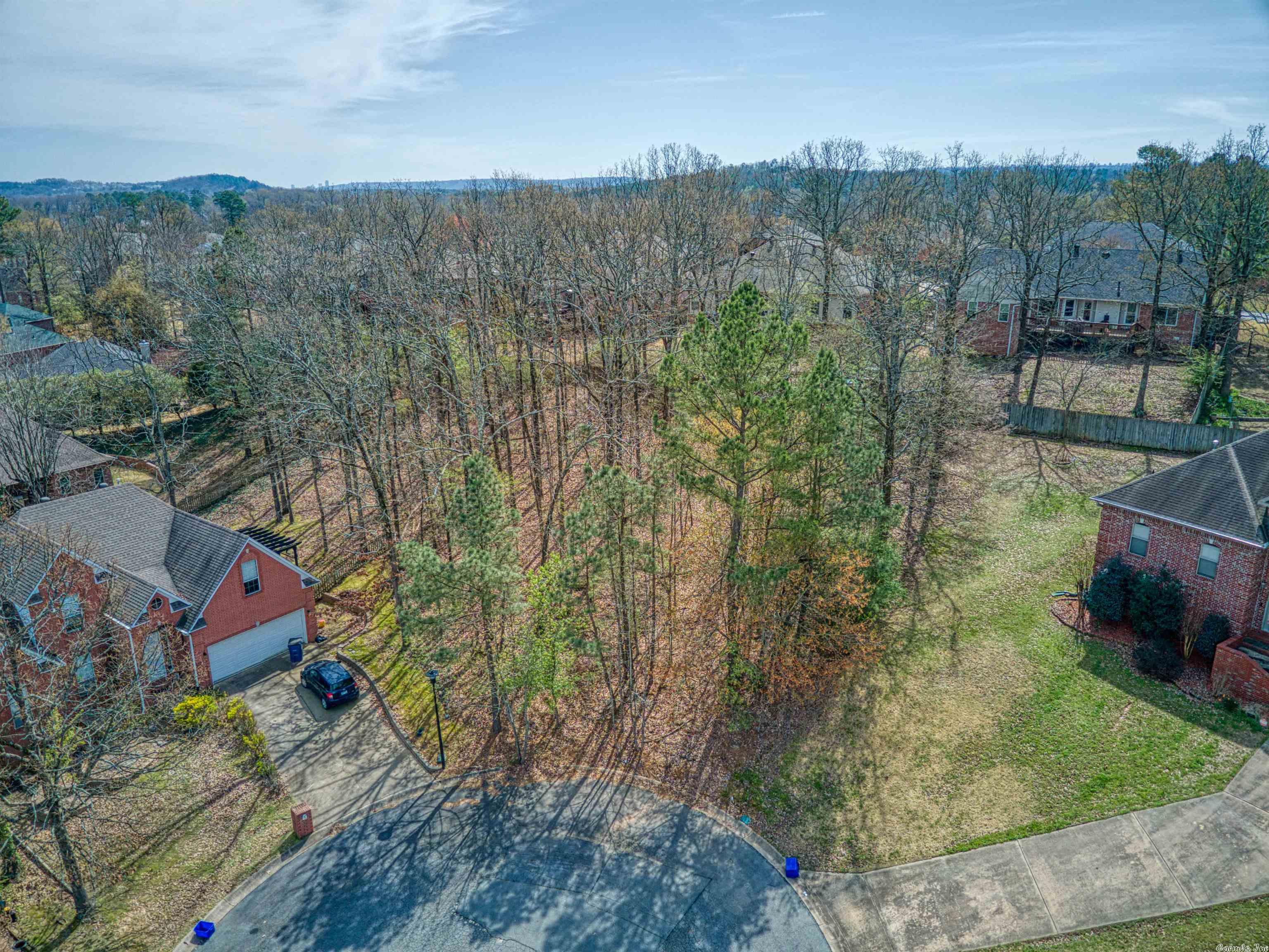 COUNTRY CLUB OF ARK THE - Land