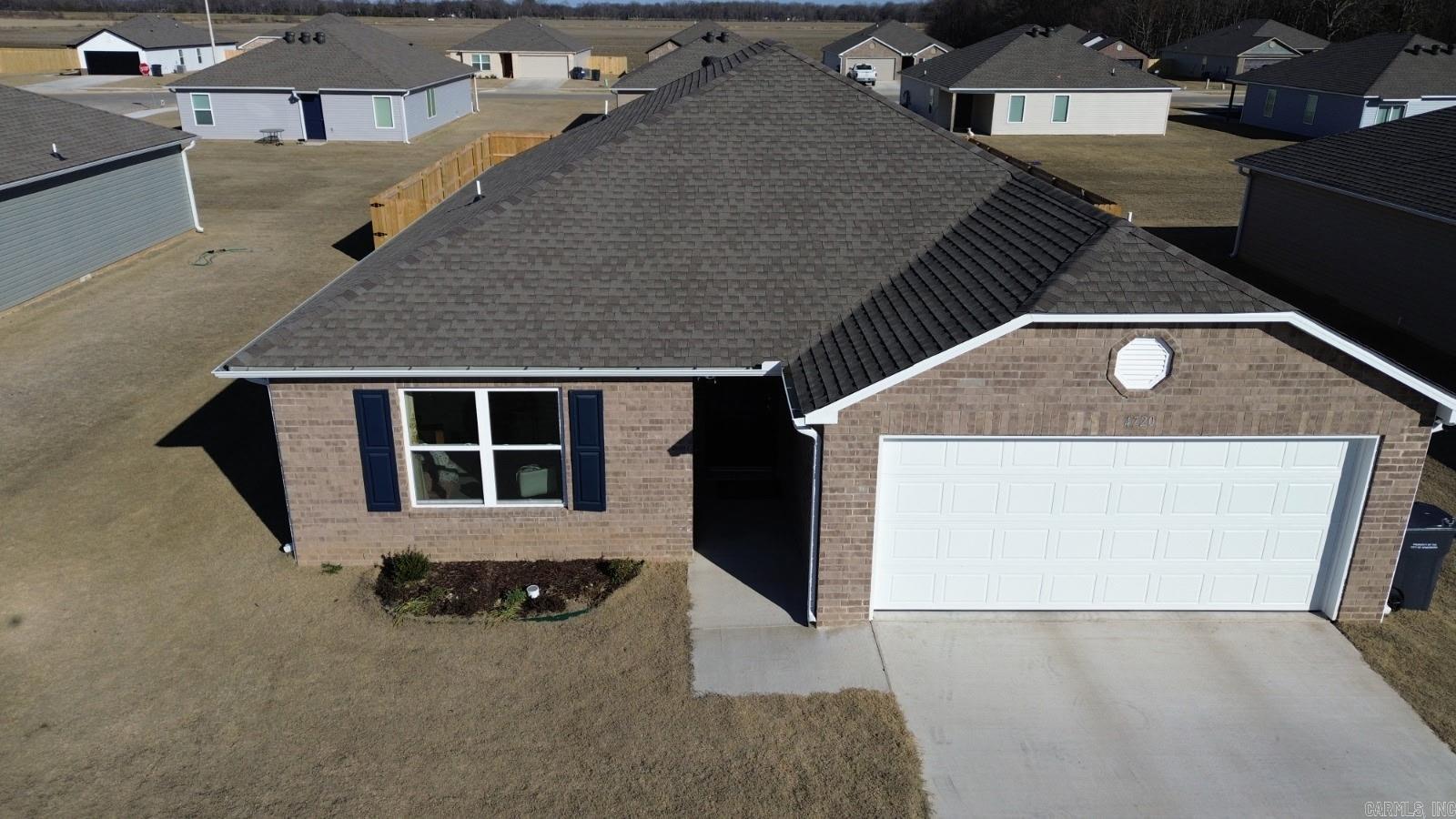 BOSTON PROPER SUB - Residential