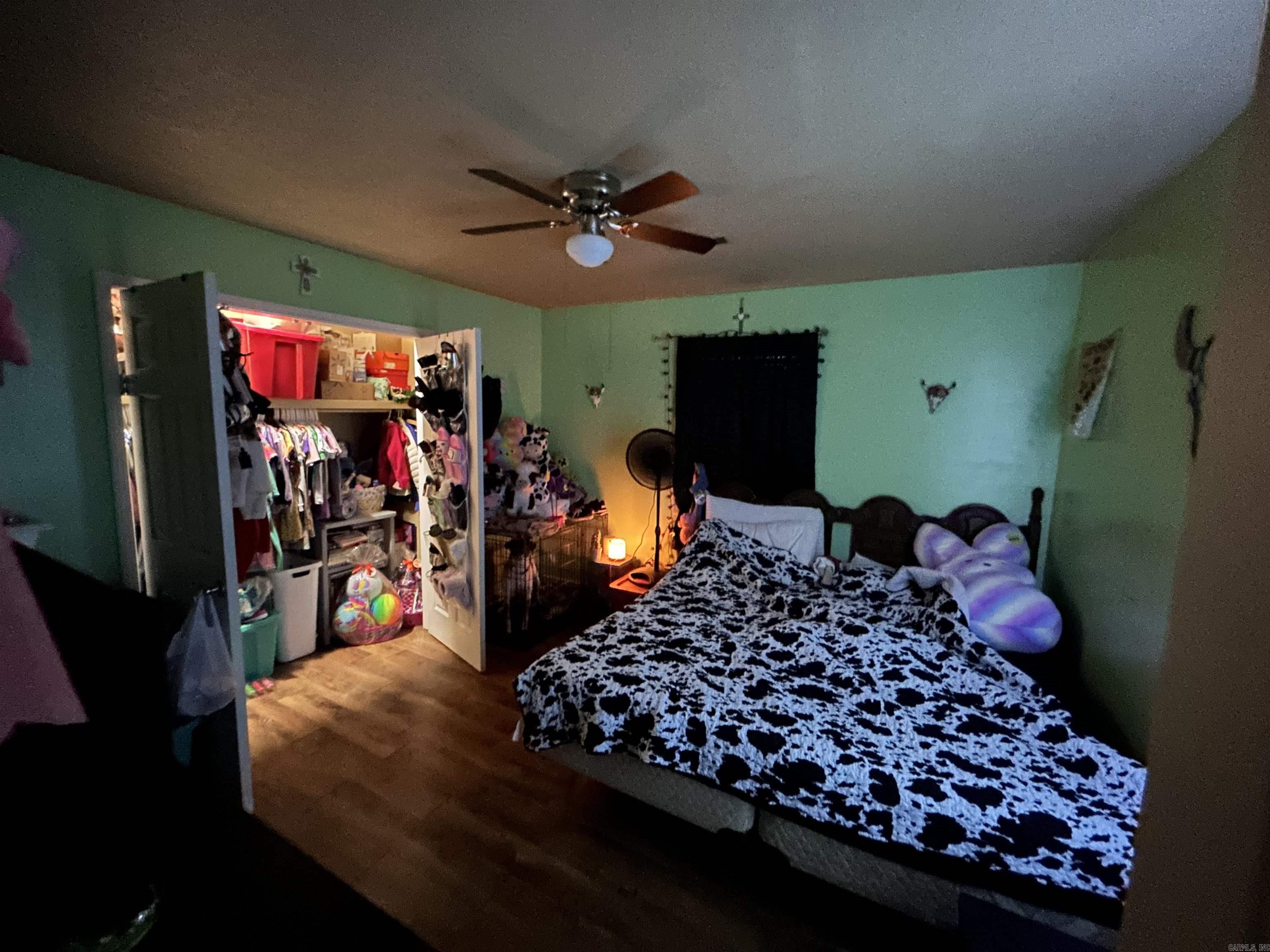 RUTH MEYER - Residential