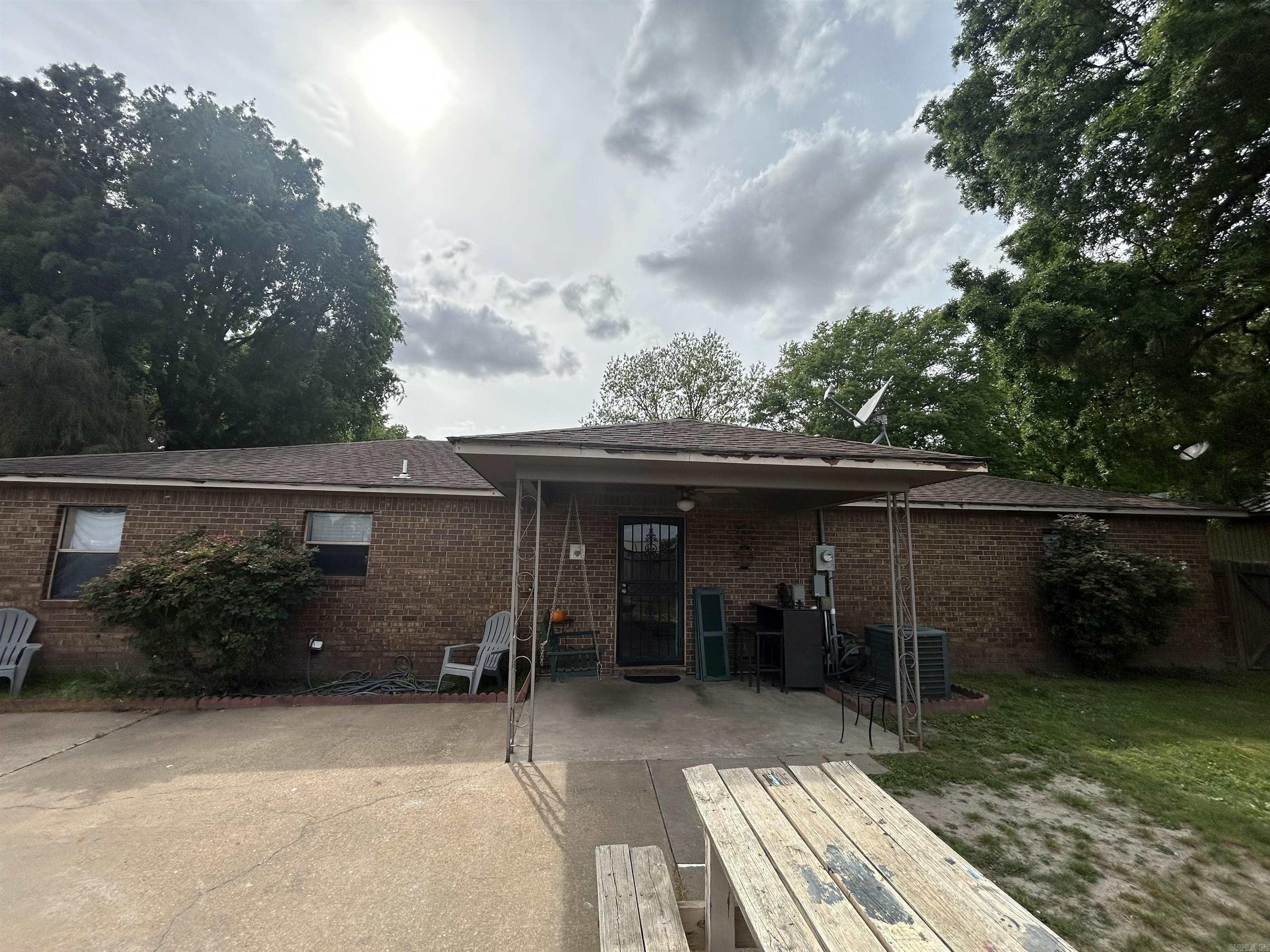 RUTH MEYER - Residential