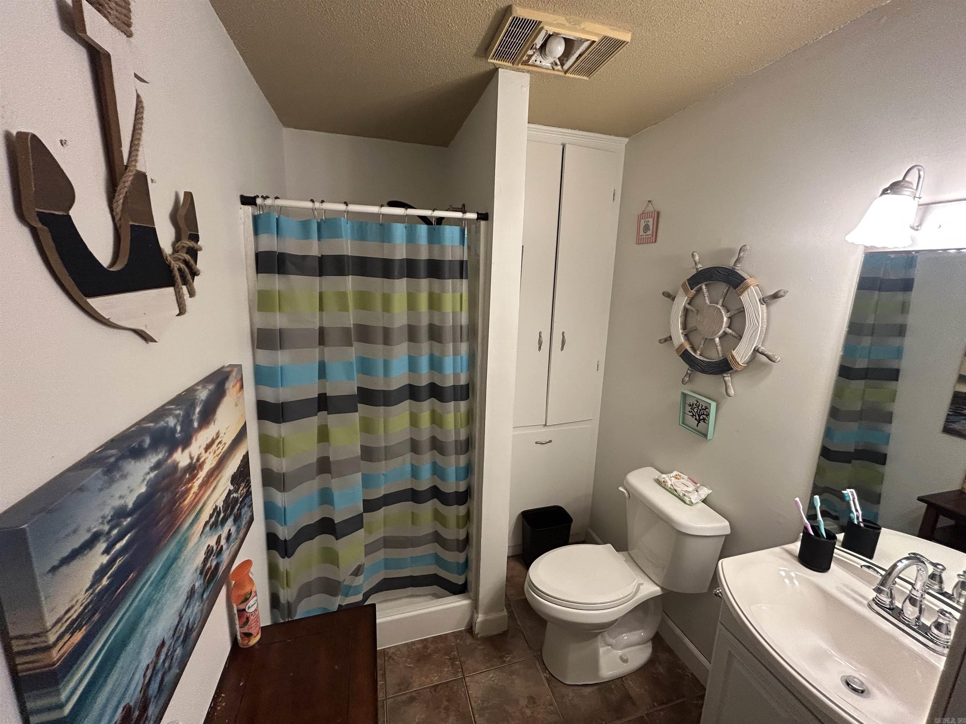 RUTH MEYER - Residential