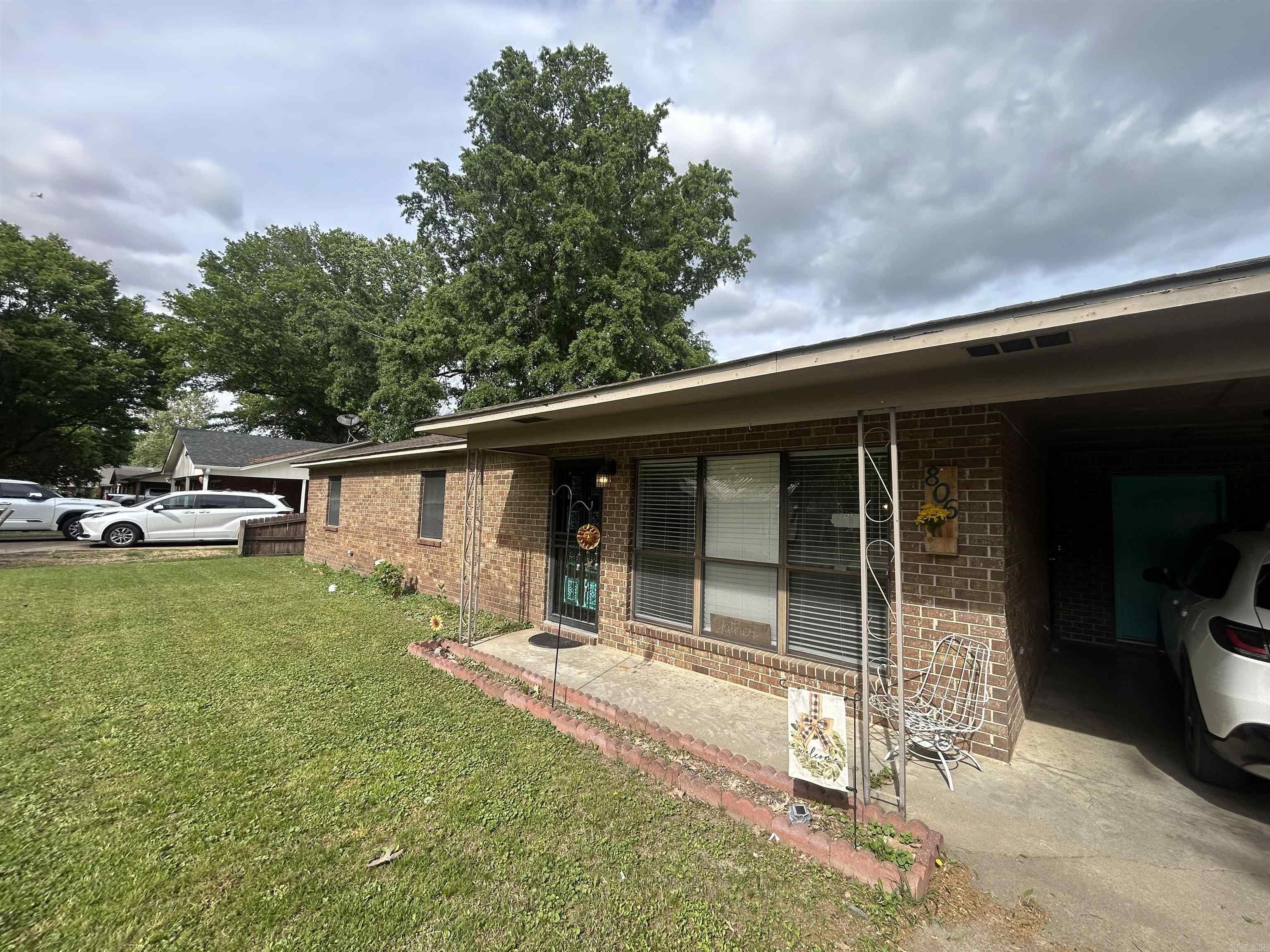 RUTH MEYER - Residential