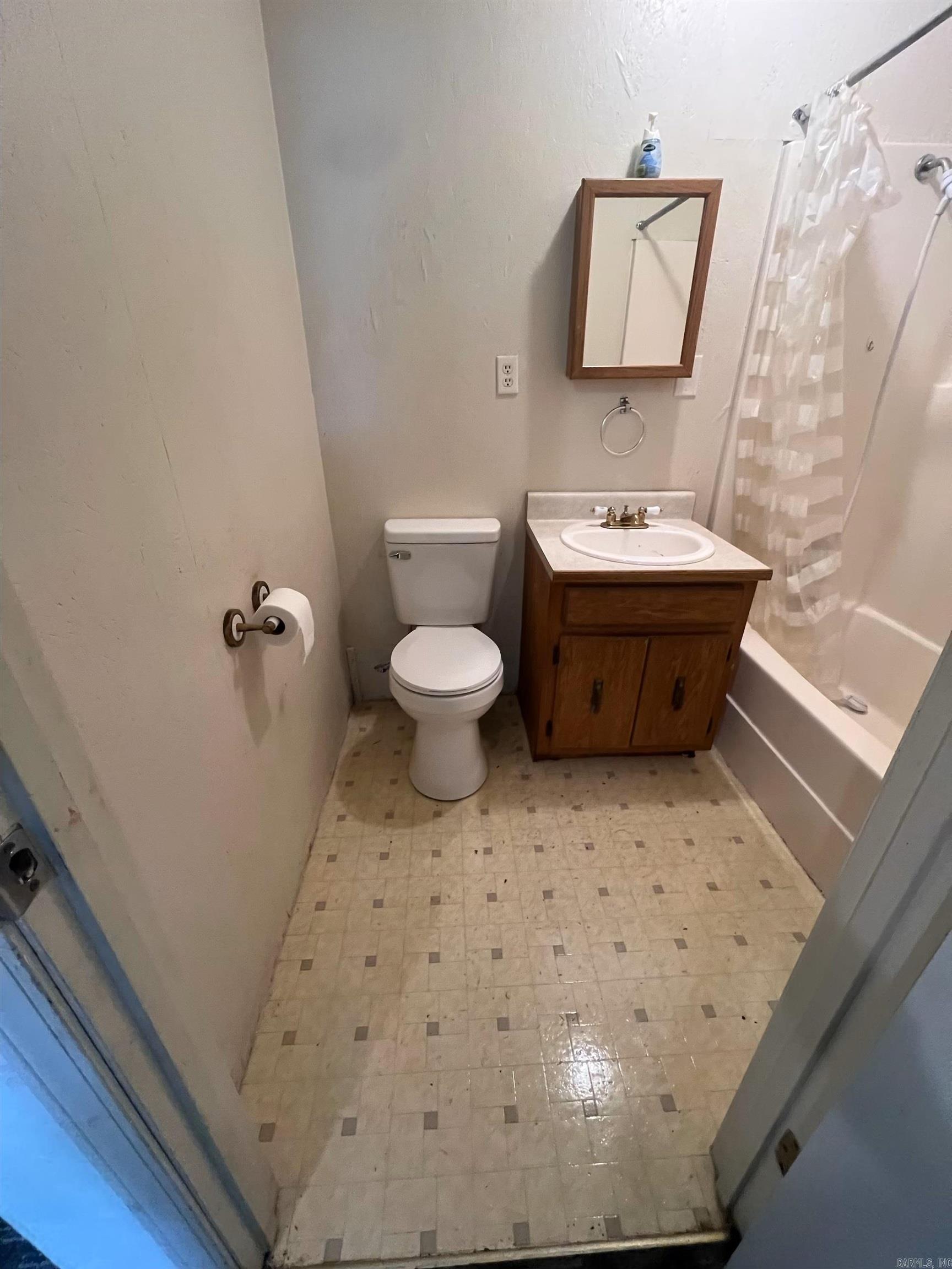 ARNOLDS SUB - Residential Income