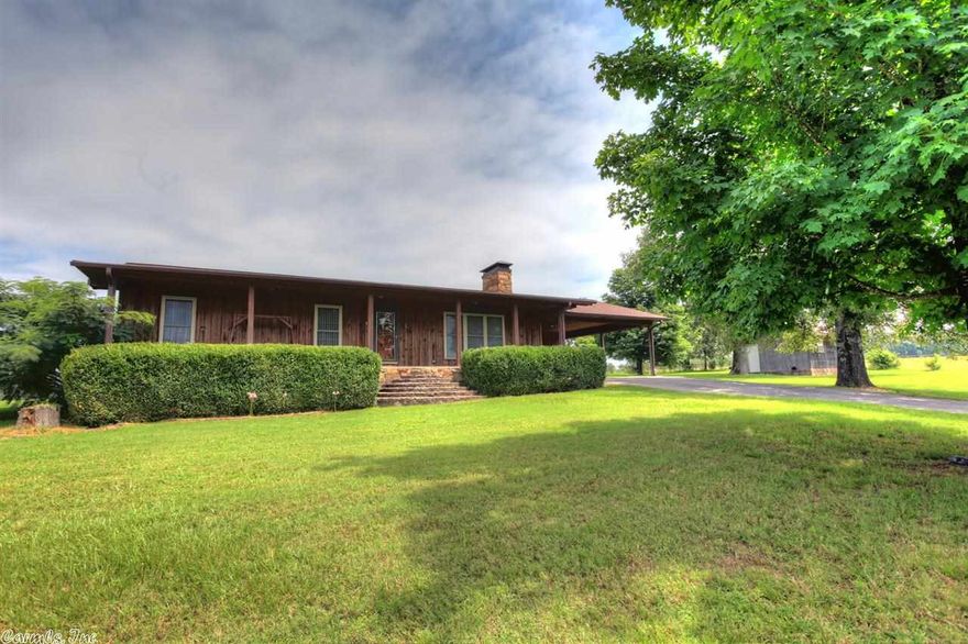 Great house recently remodeled. Hardwood floors, open kitchen. Rustic charm situated on 13 beautiful acres. Master bedroom, and office/guest room up, other bedrooms down. 1 level with basement. Upstairs 1851 approx. sq. ft. Basement 1380 approx. sq. ft.. Buyer encouraged to measure. Built in 1988 but remodeled in 2009.