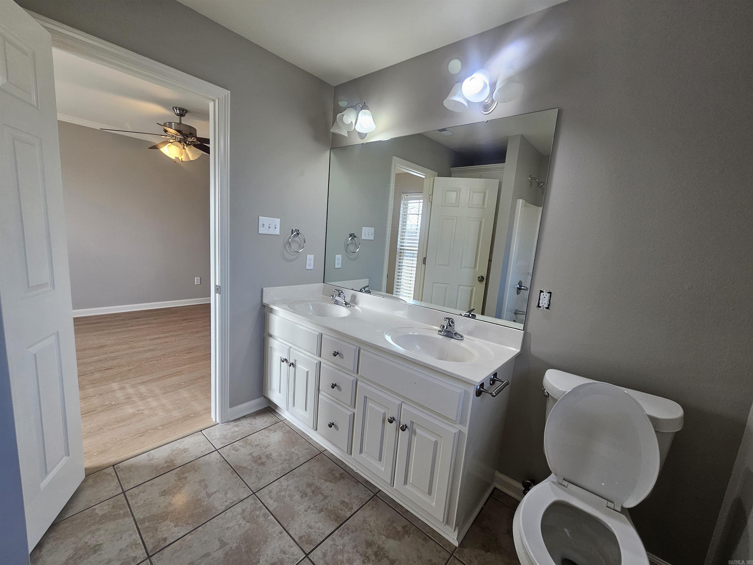 ORCHARD HOLLOW ESTATES - Residential