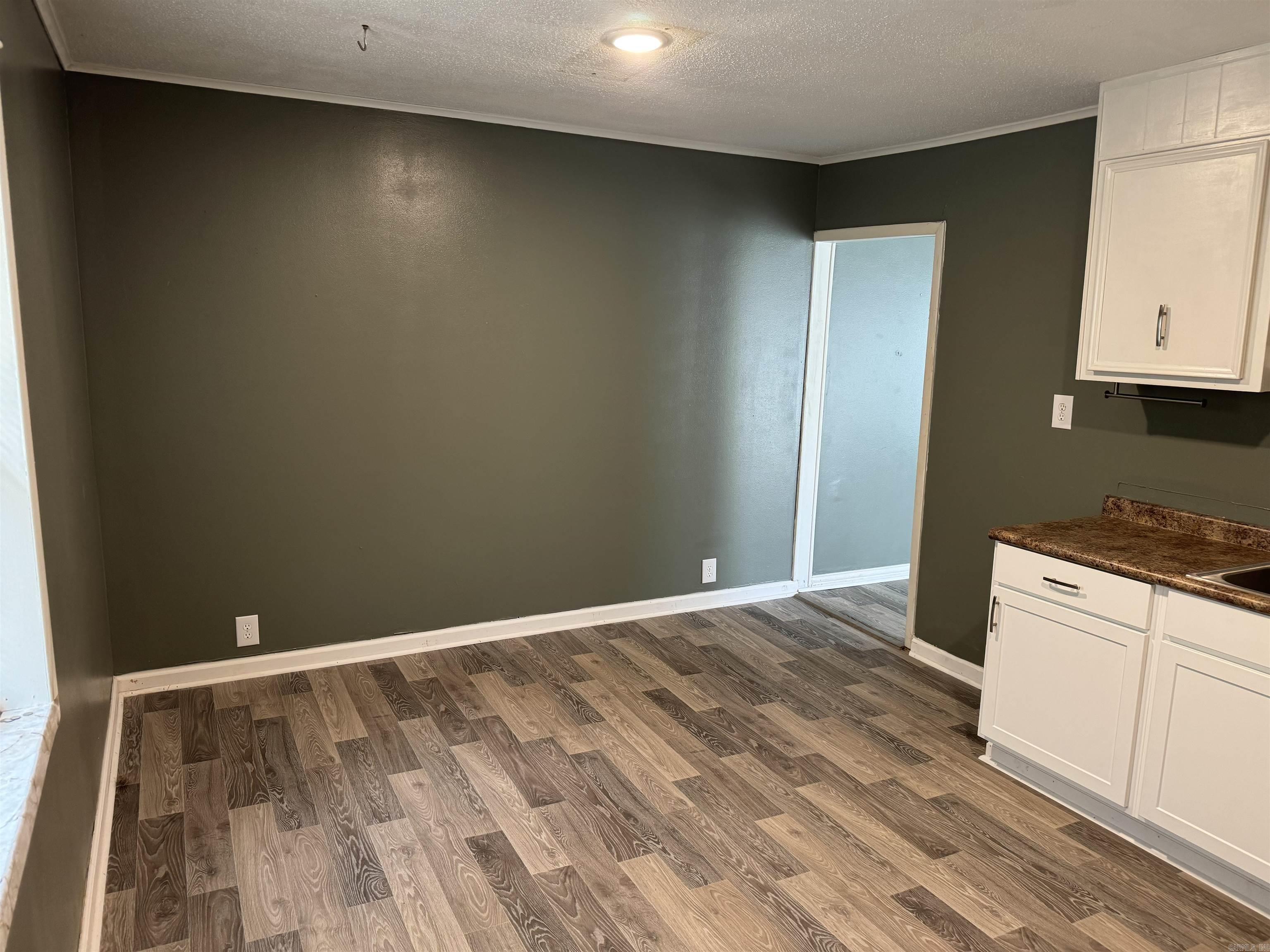 SHADY ACRES - Residential