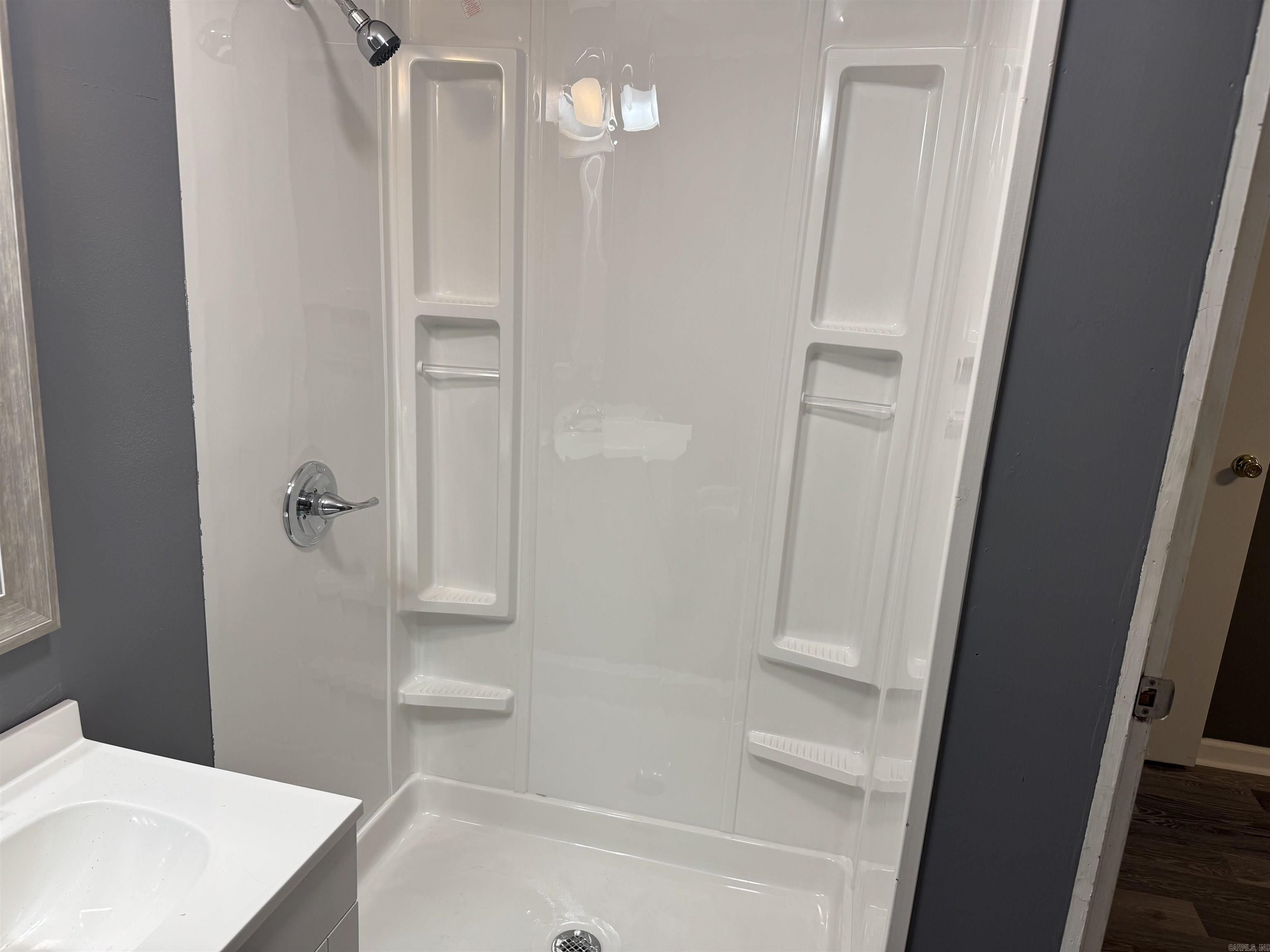 SHADY ACRES - Residential