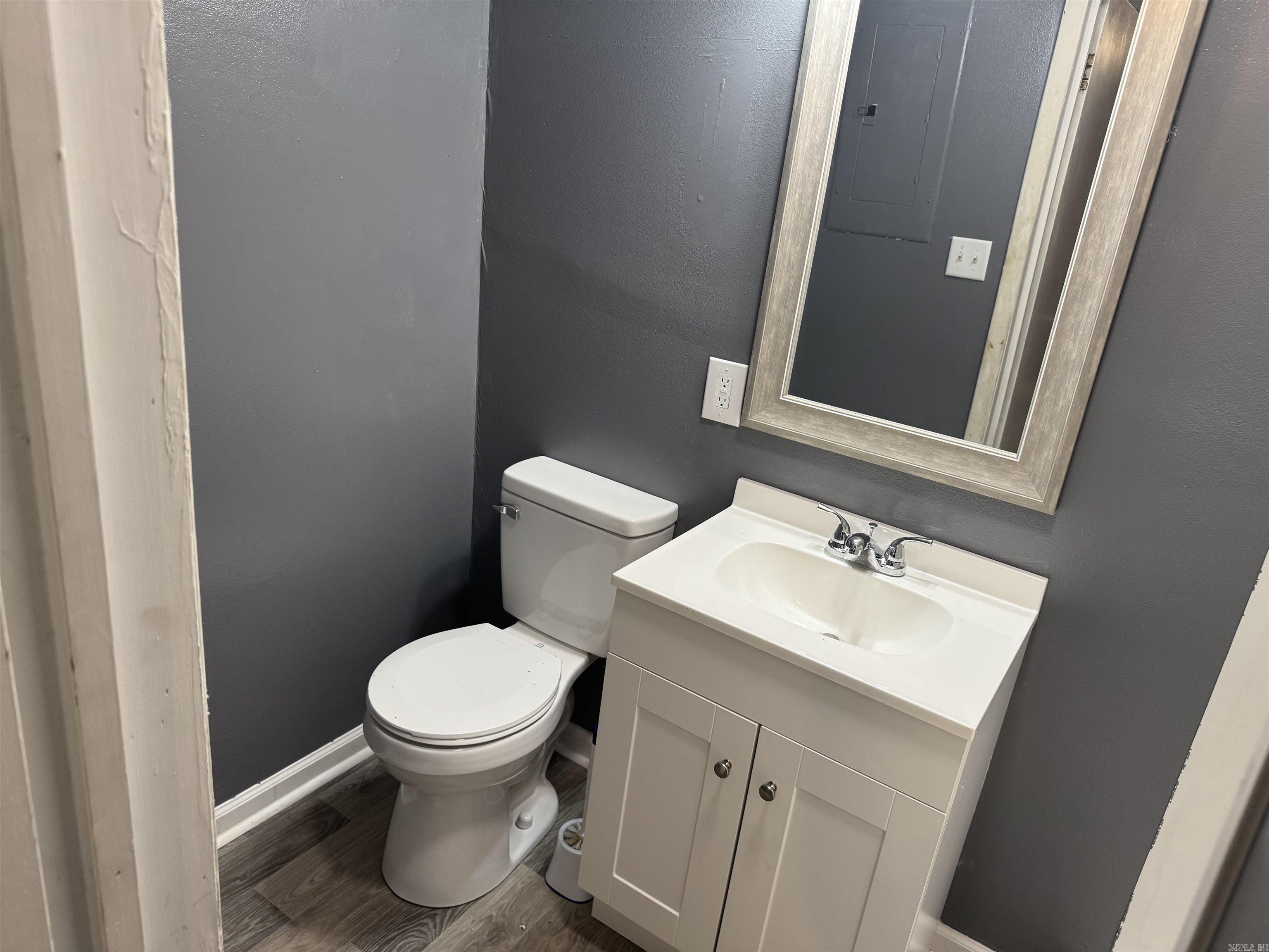 SHADY ACRES - Residential