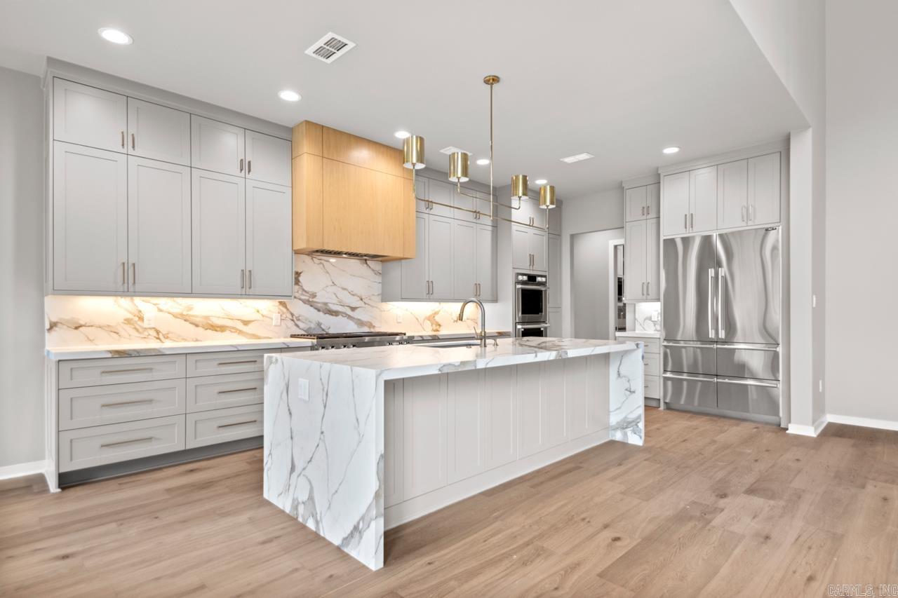 CHENAL VALLEY ABINGTON COURT - Residential