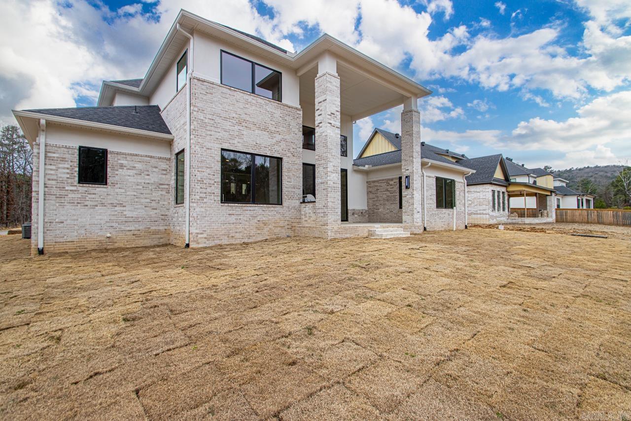 CHENAL VALLEY ABINGTON COURT - Residential