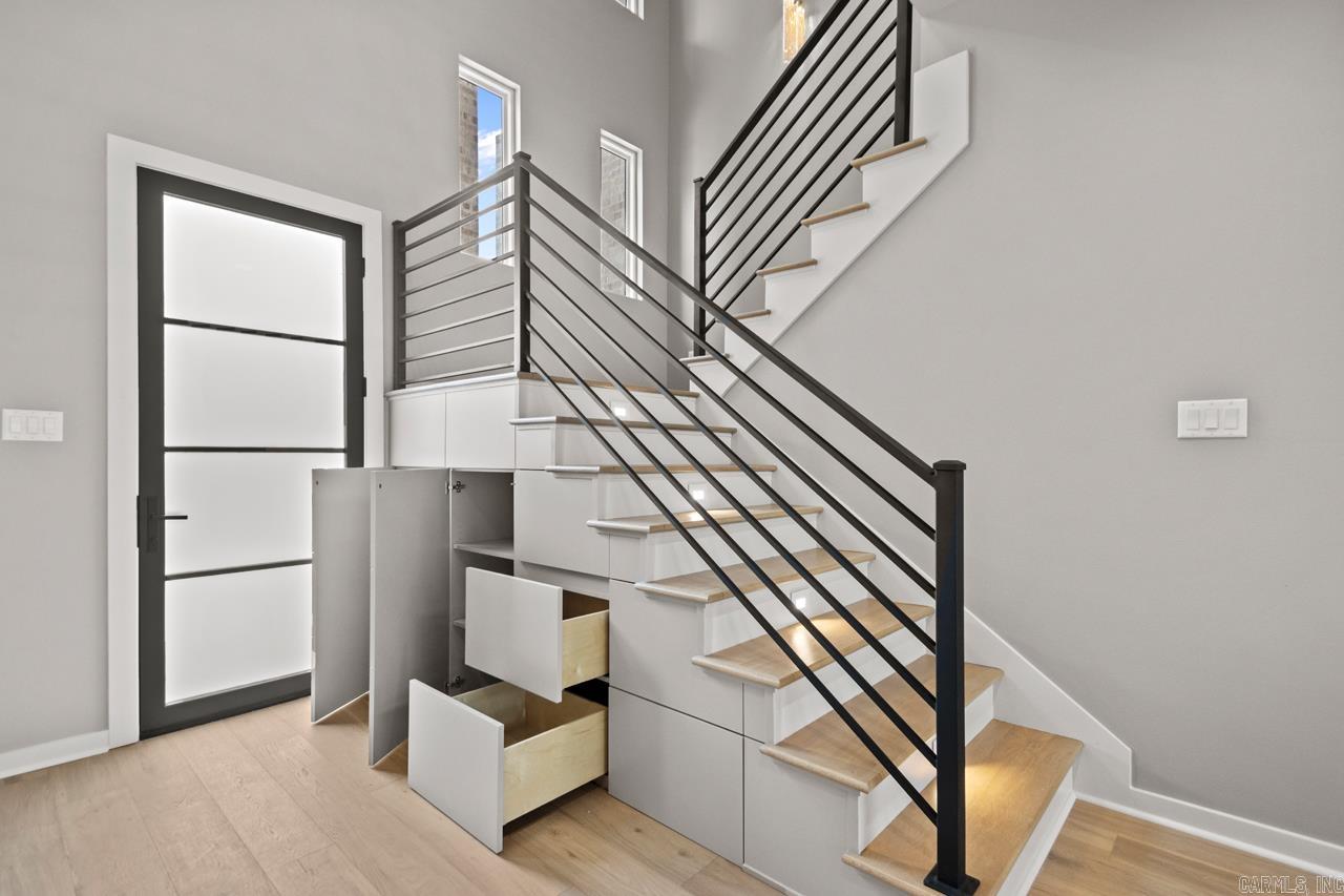 CHENAL VALLEY ABINGTON COURT - Residential