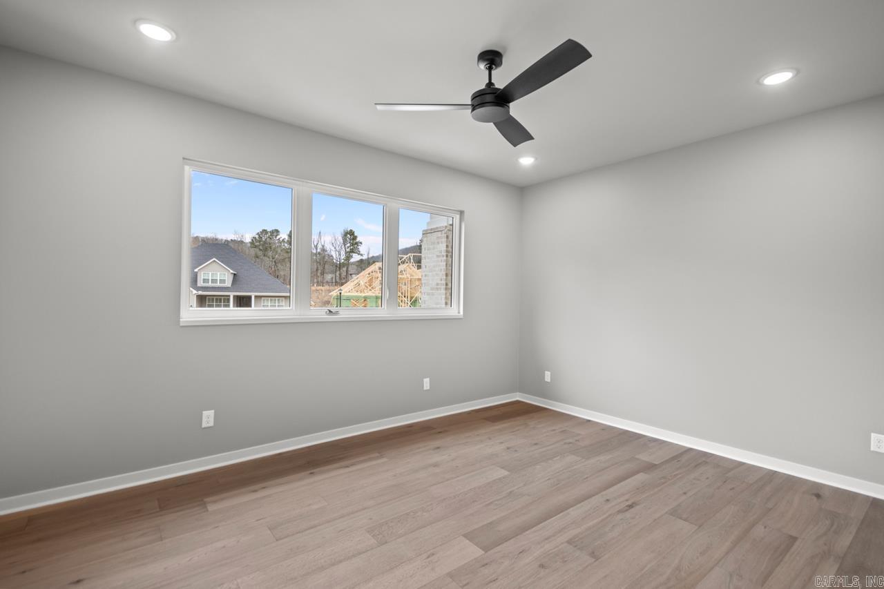 CHENAL VALLEY ABINGTON COURT - Residential