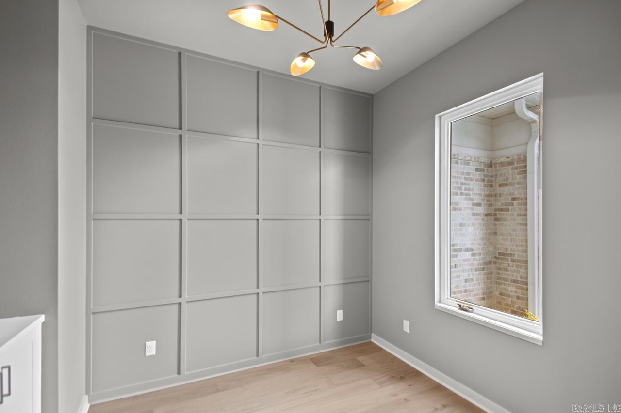 CHENAL VALLEY ABINGTON COURT - Residential