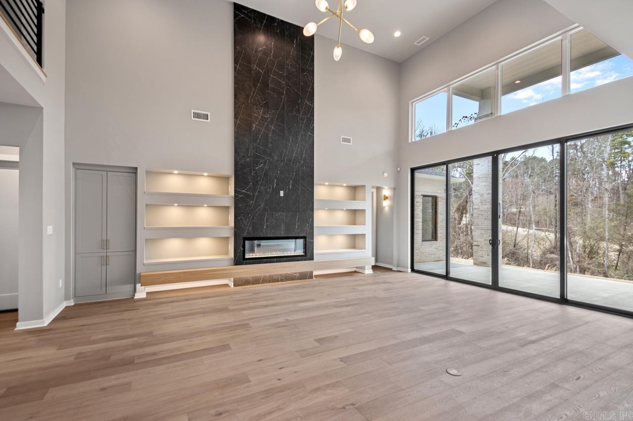 CHENAL VALLEY ABINGTON COURT - Residential