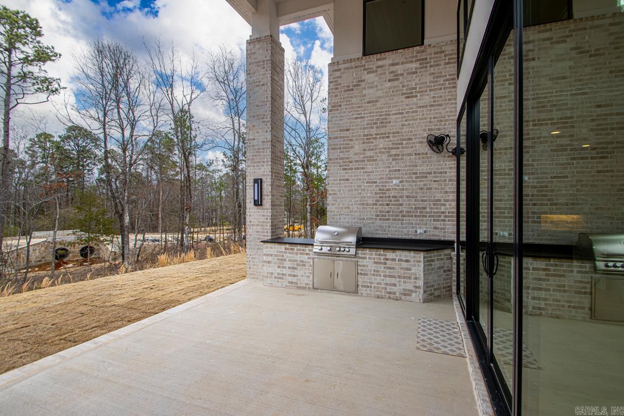 CHENAL VALLEY ABINGTON COURT - Residential