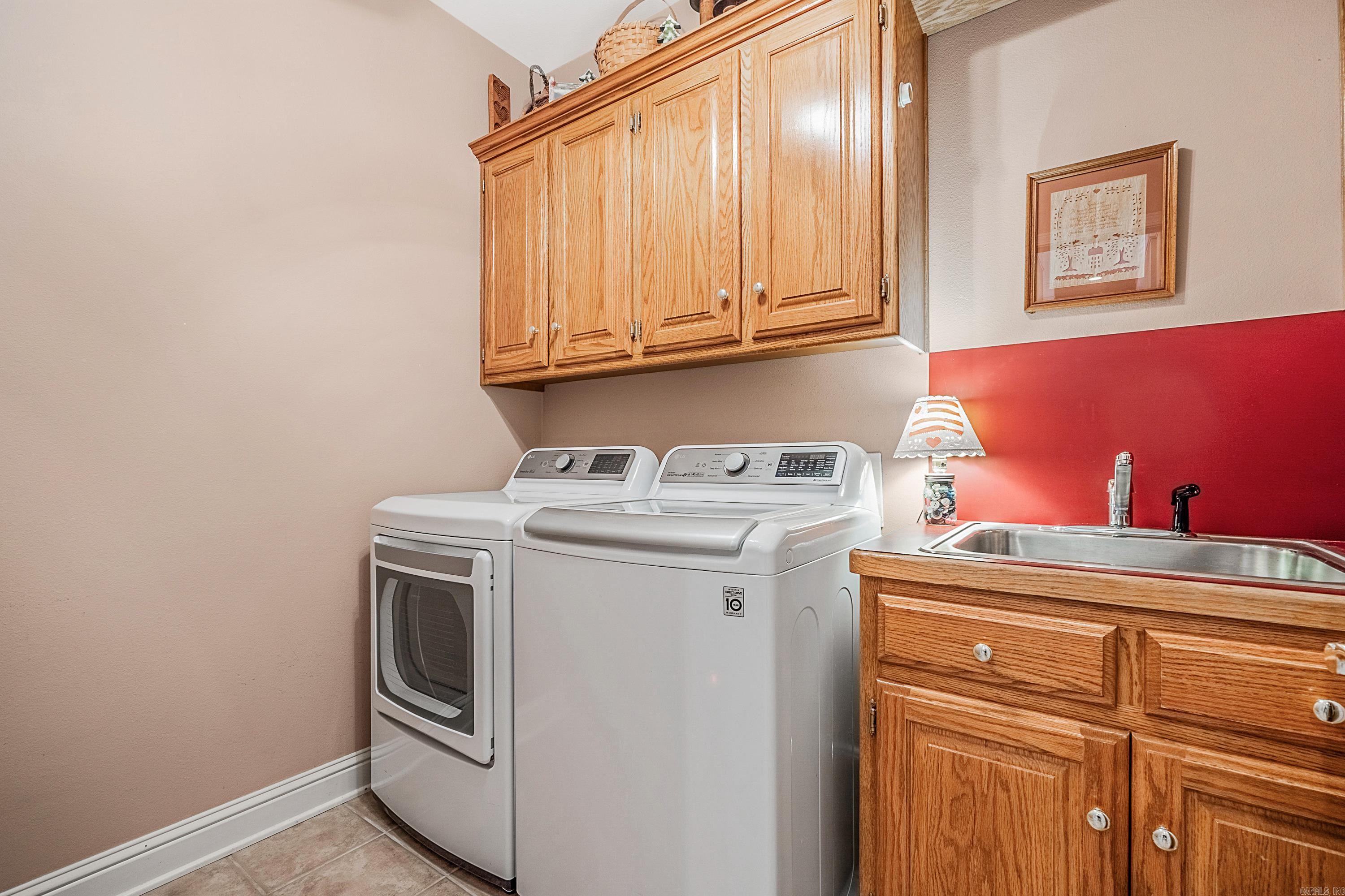 RIVER OAKS POINTE - Residential