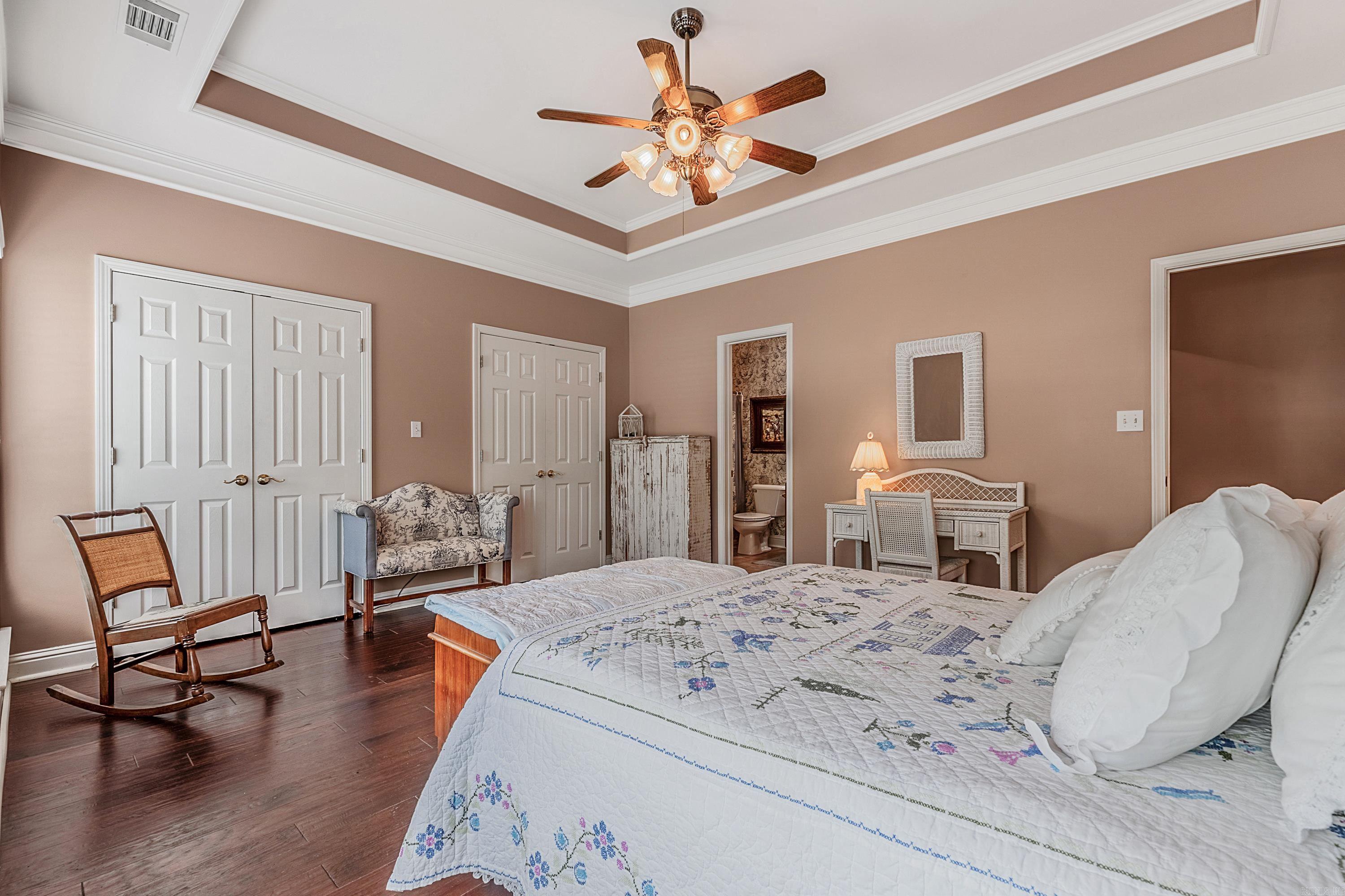 RIVER OAKS POINTE - Residential