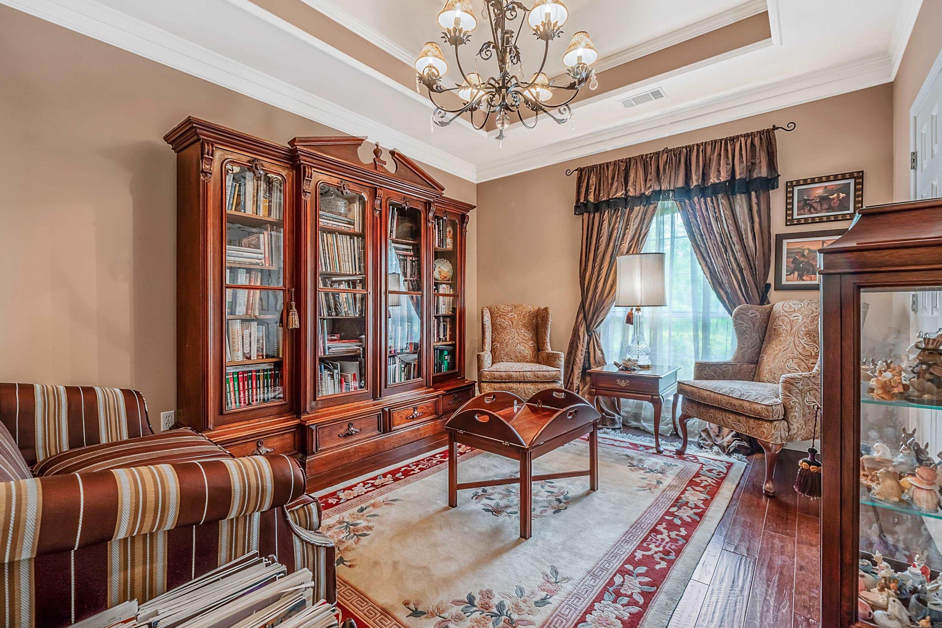 RIVER OAKS POINTE - Residential