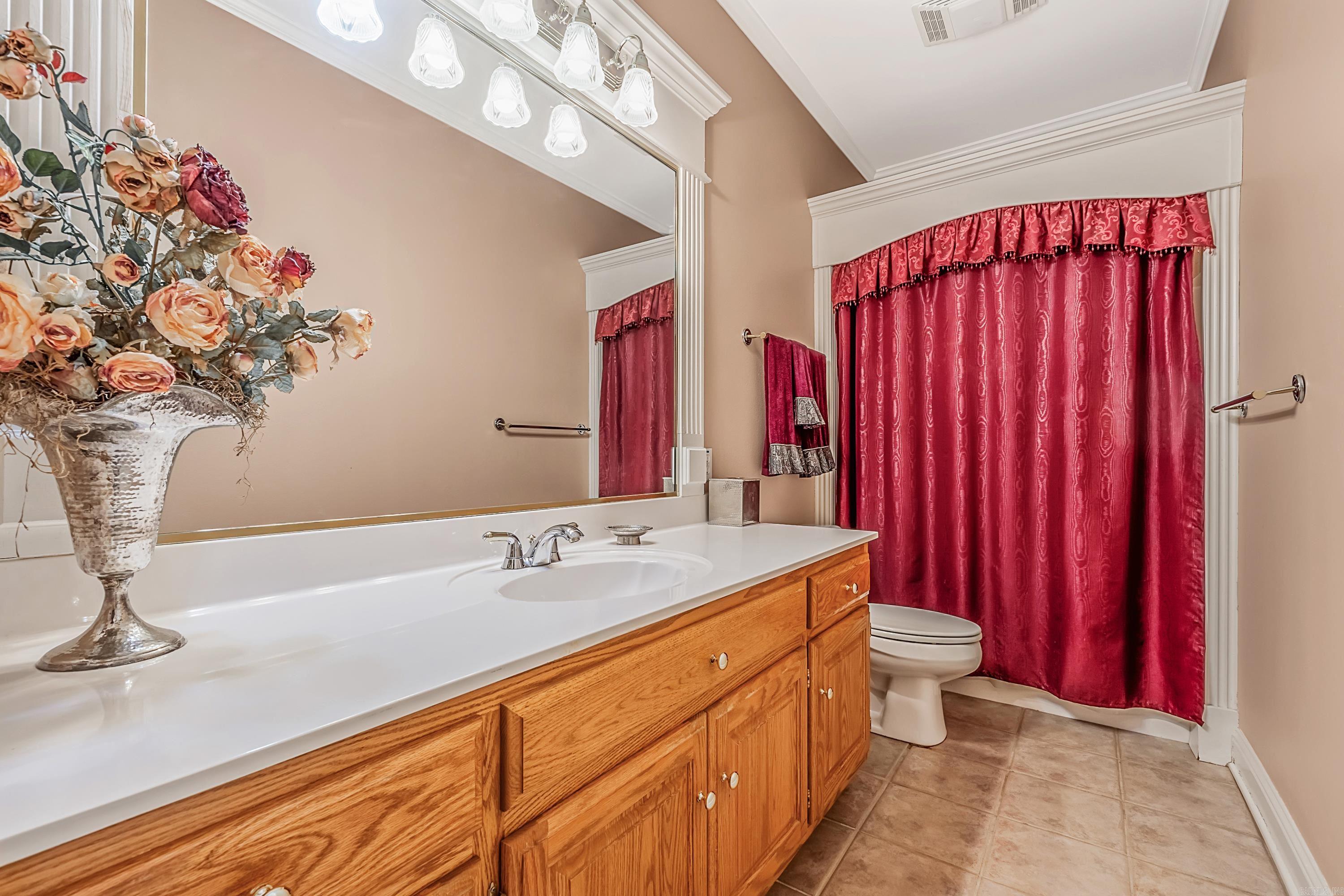 RIVER OAKS POINTE - Residential