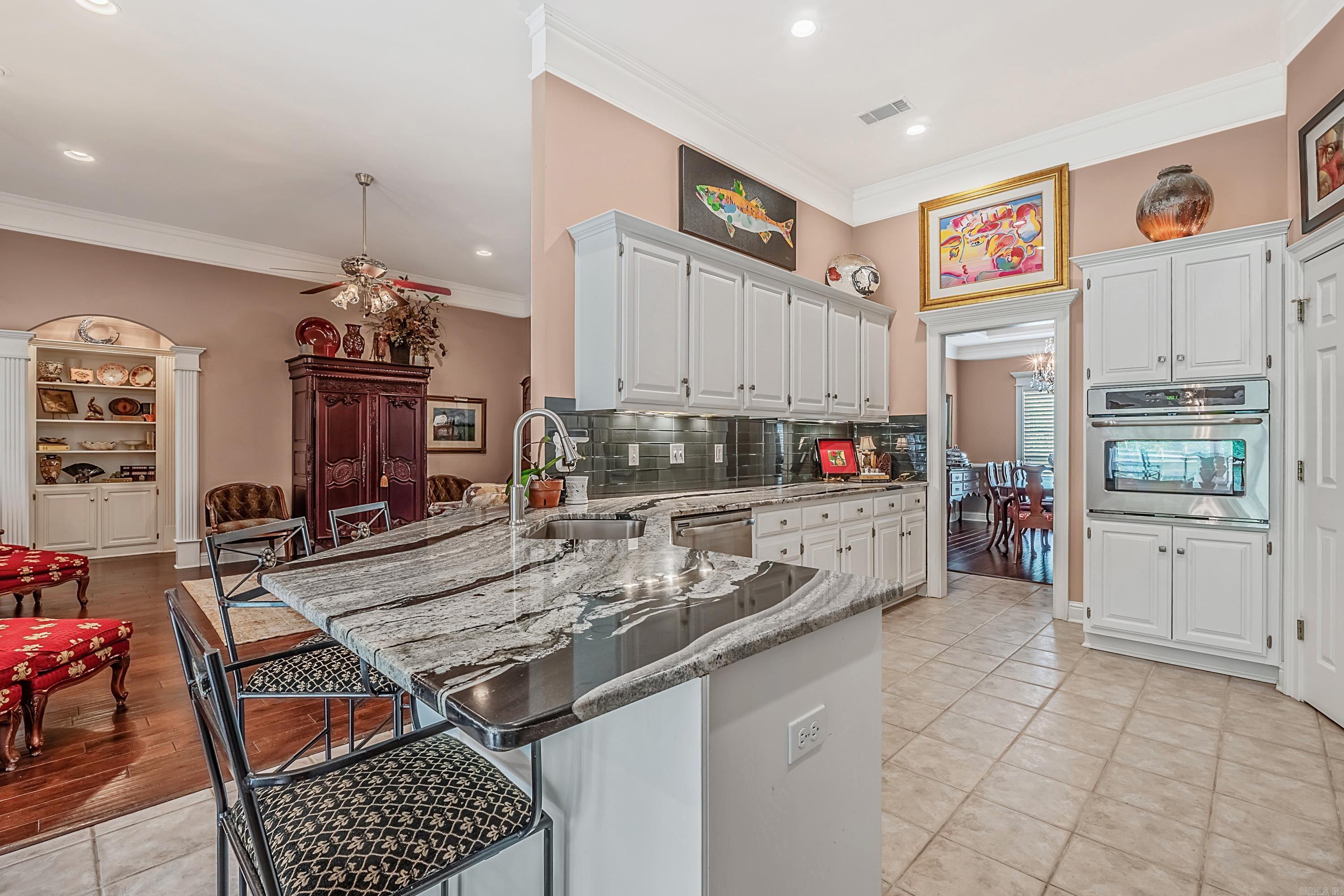 RIVER OAKS POINTE - Residential