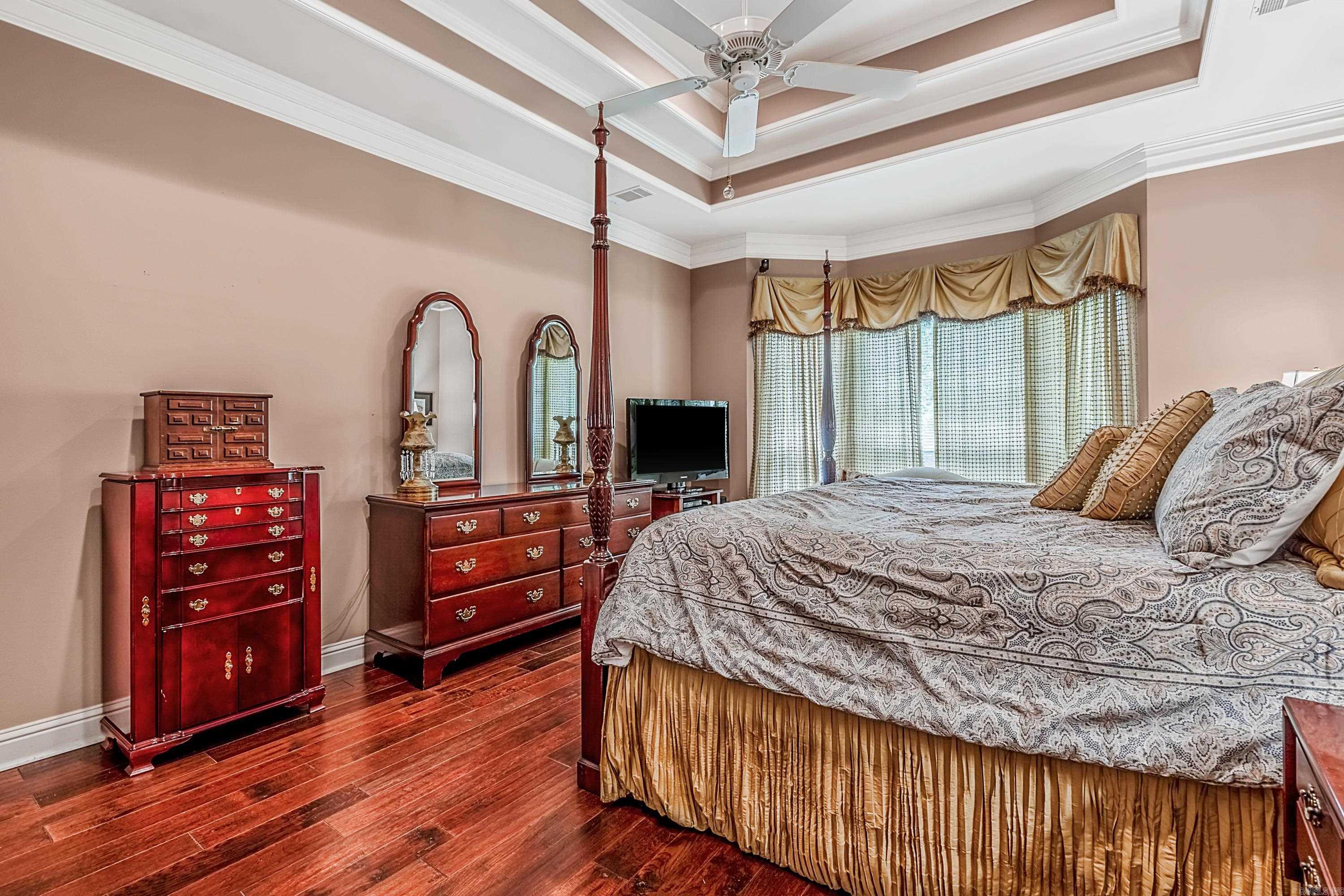 RIVER OAKS POINTE - Residential