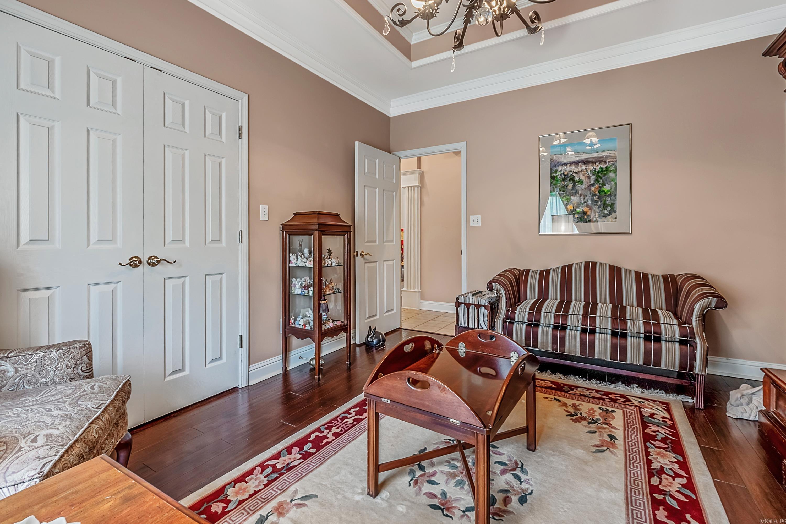 RIVER OAKS POINTE - Residential