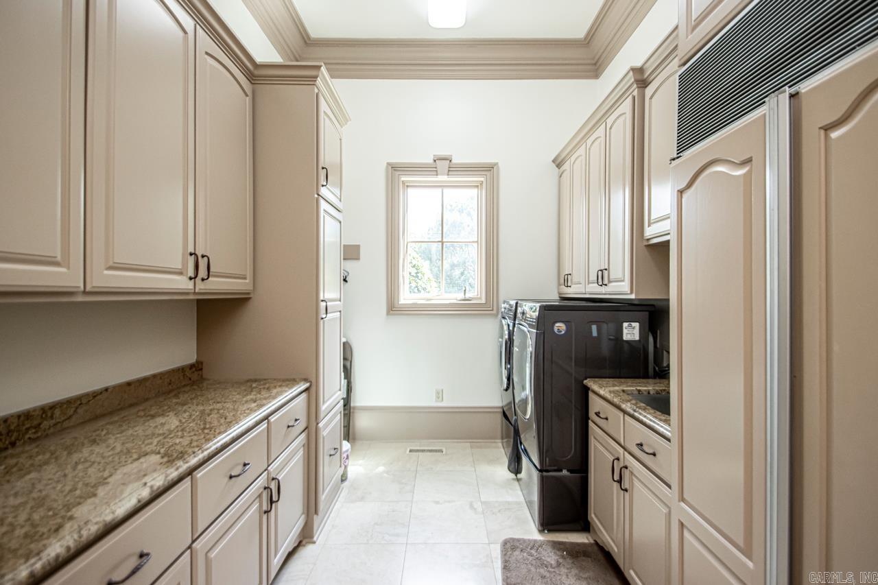 VALLEY FALLS ESTATES - Residential