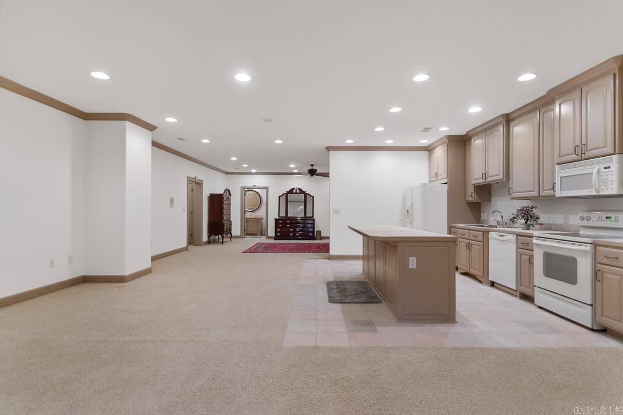 VALLEY FALLS ESTATES - Residential