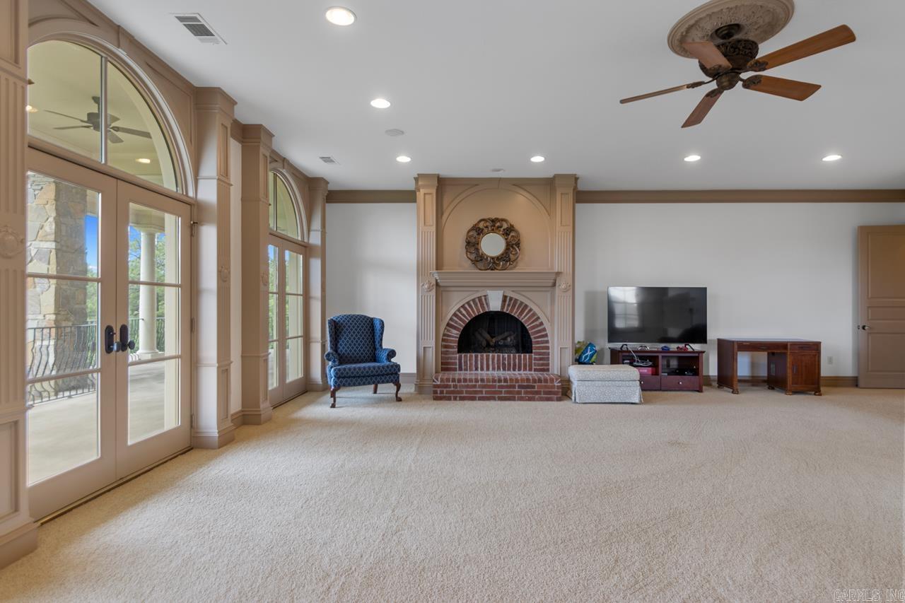 VALLEY FALLS ESTATES - Residential