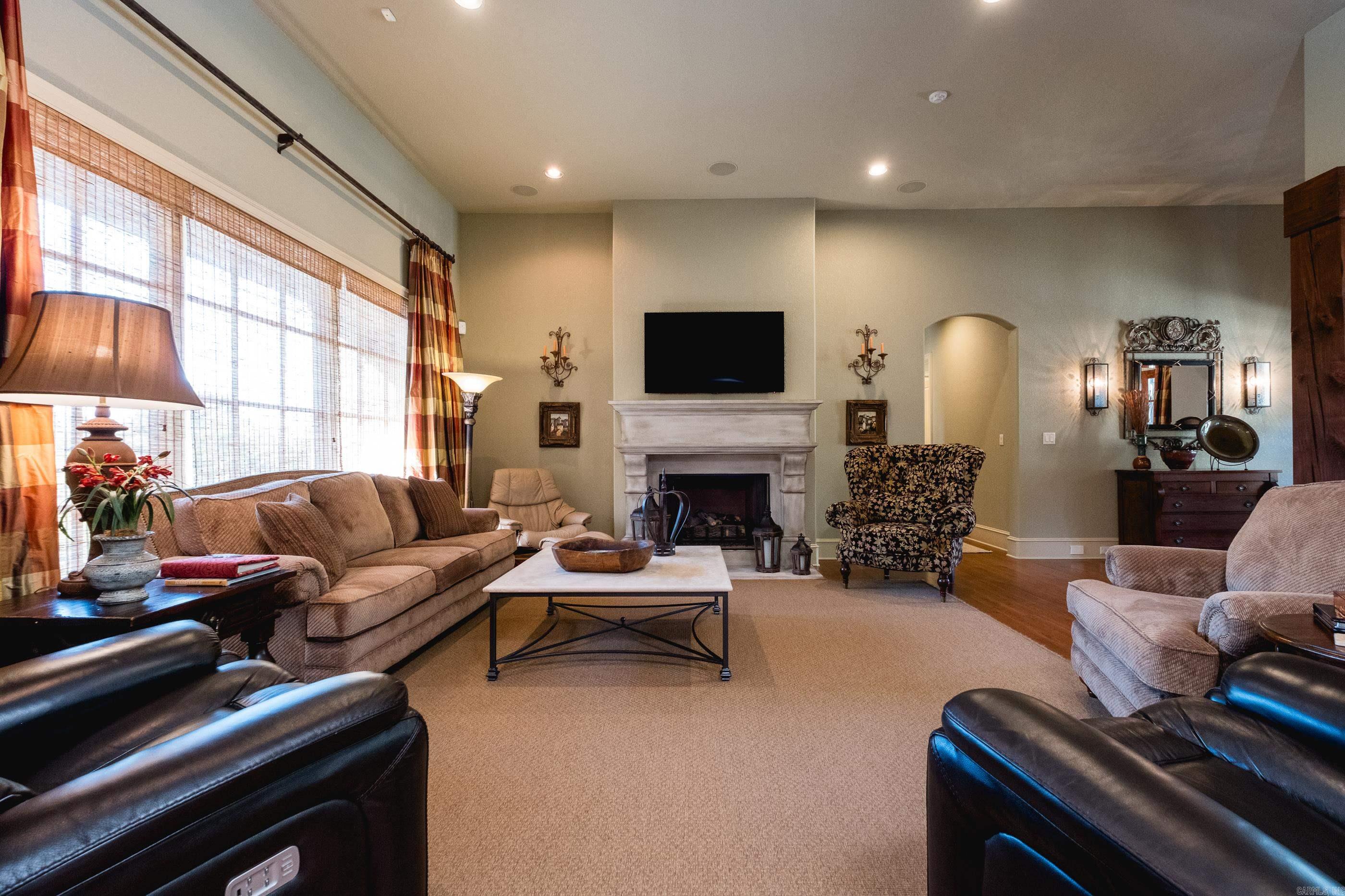 HICKORY POINTE ADDN - Residential