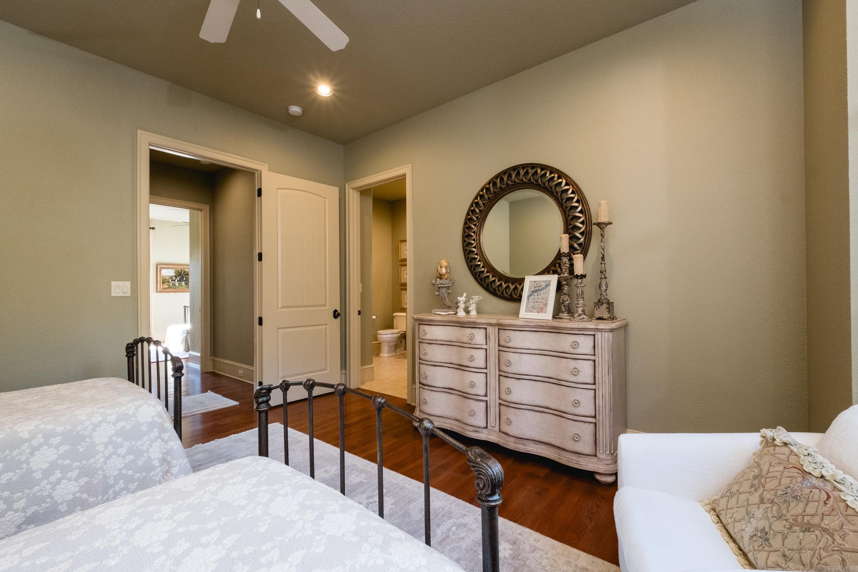 HICKORY POINTE ADDN - Residential