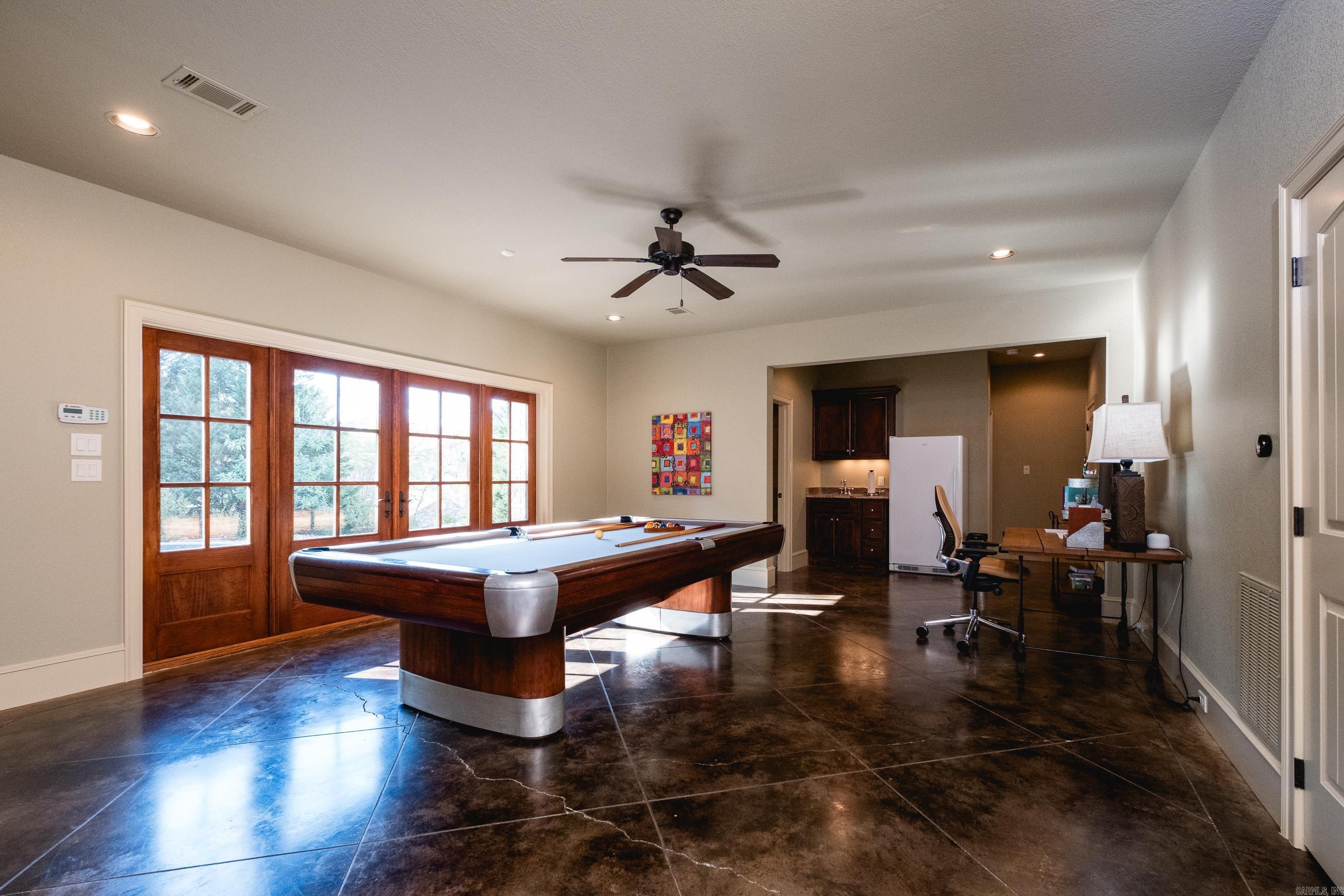 HICKORY POINTE ADDN - Residential