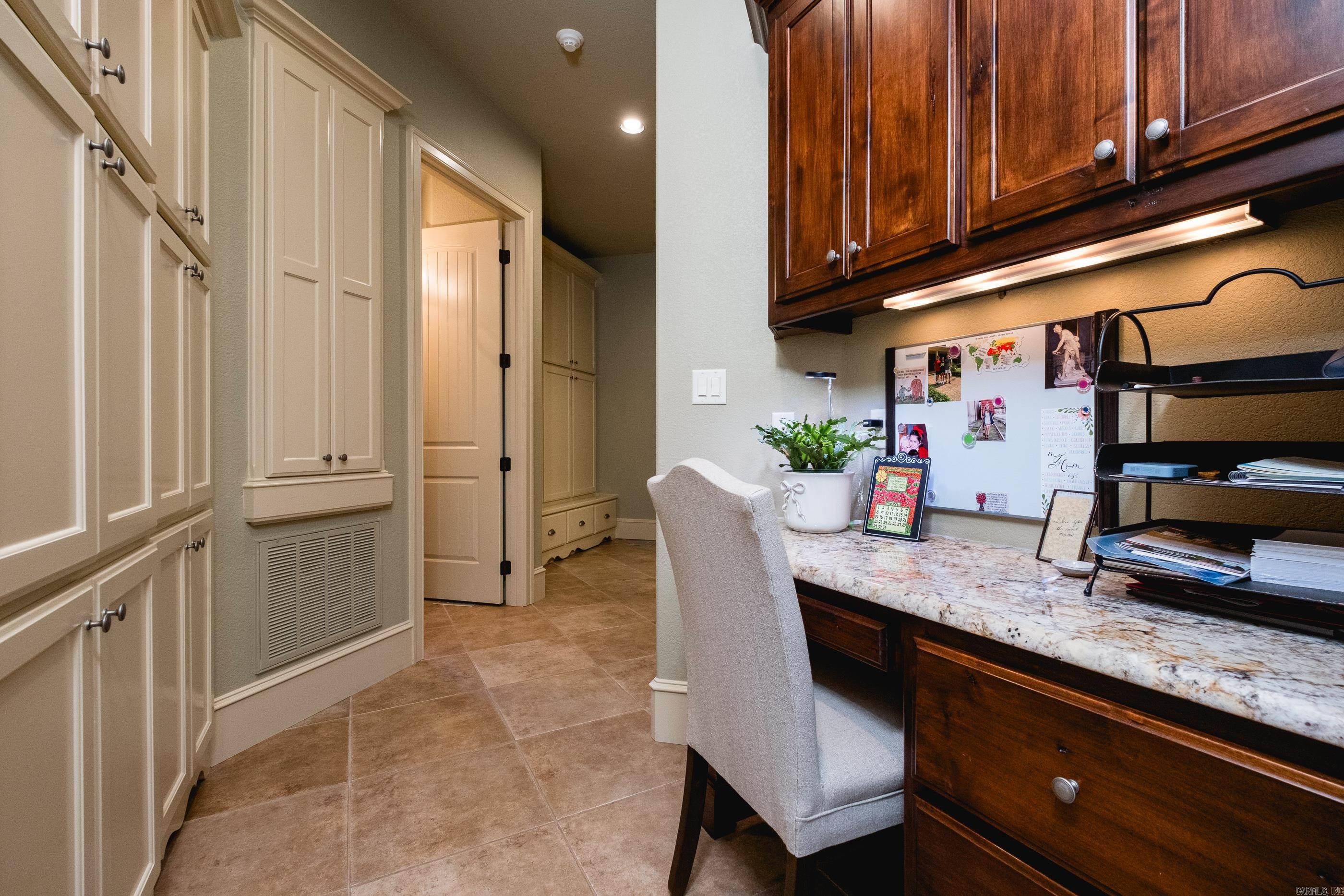 HICKORY POINTE ADDN - Residential