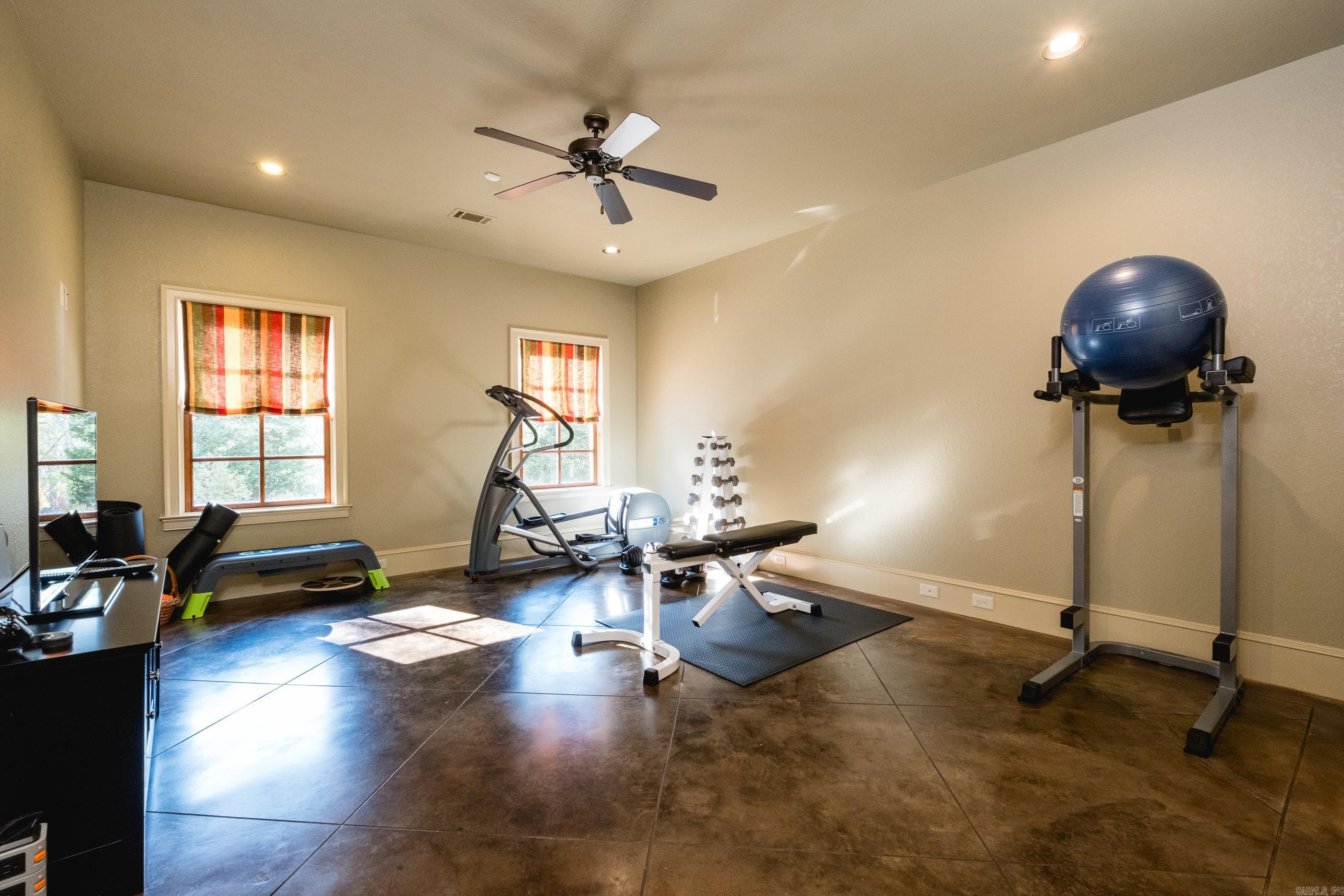 HICKORY POINTE ADDN - Residential