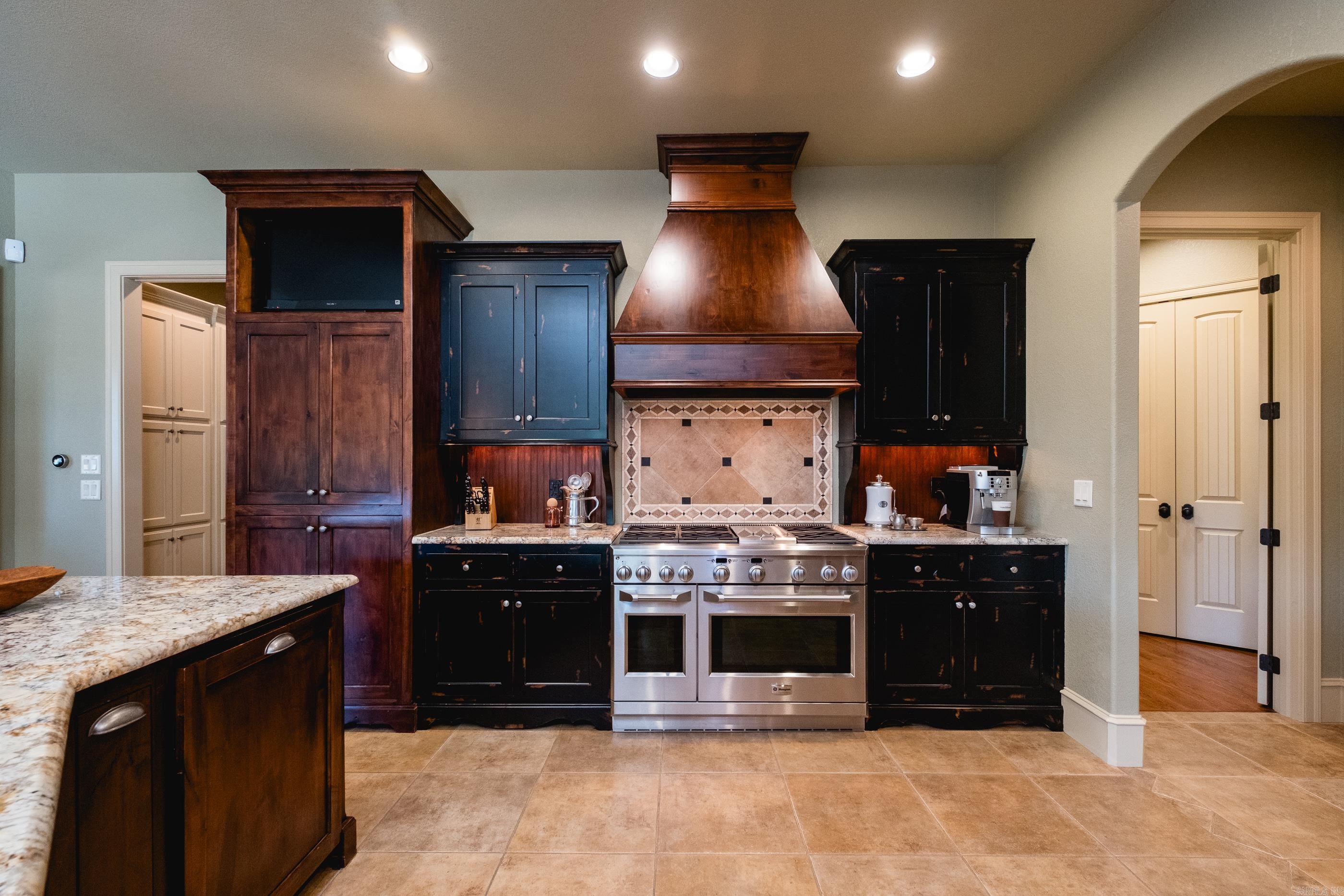 HICKORY POINTE ADDN - Residential