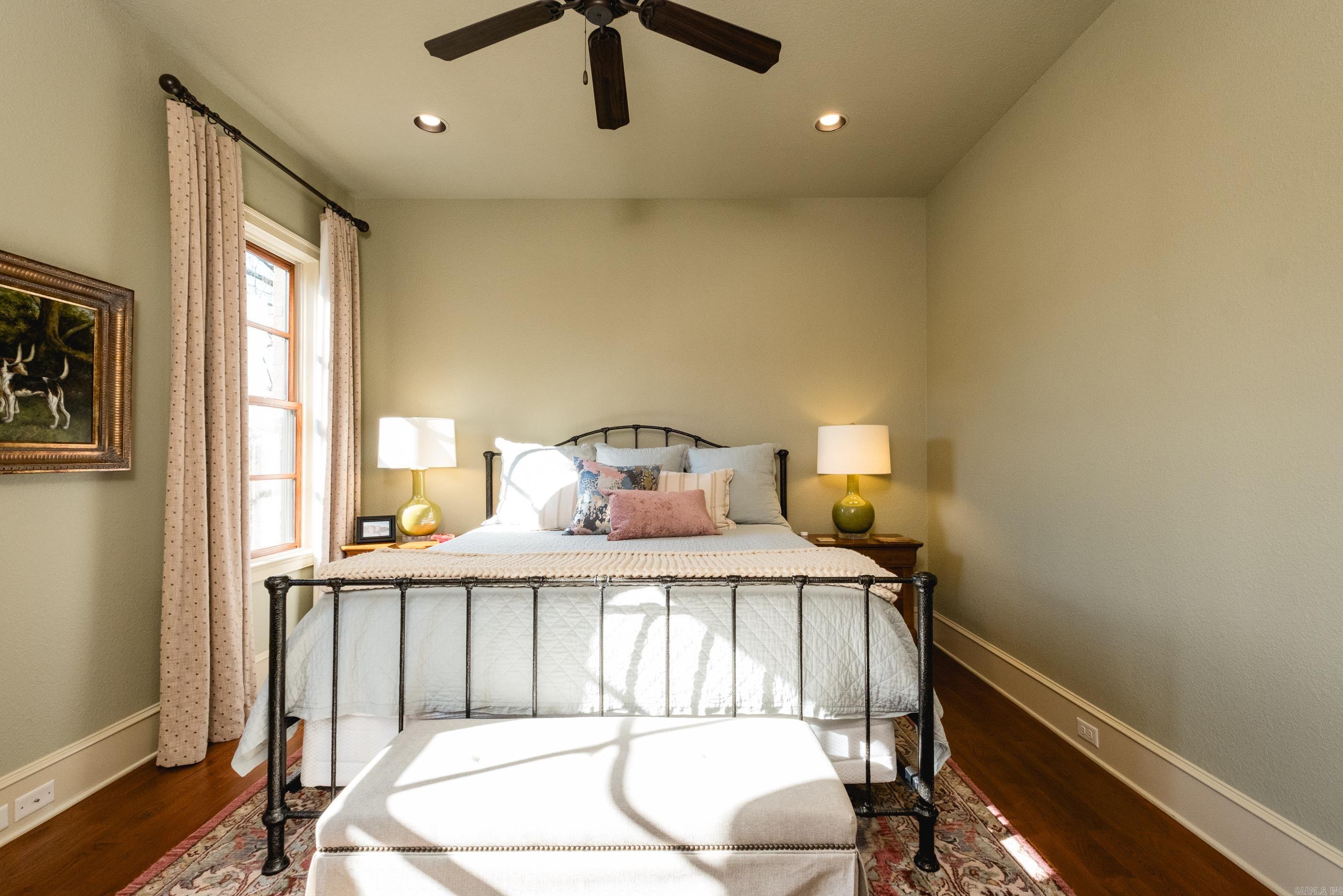 HICKORY POINTE ADDN - Residential