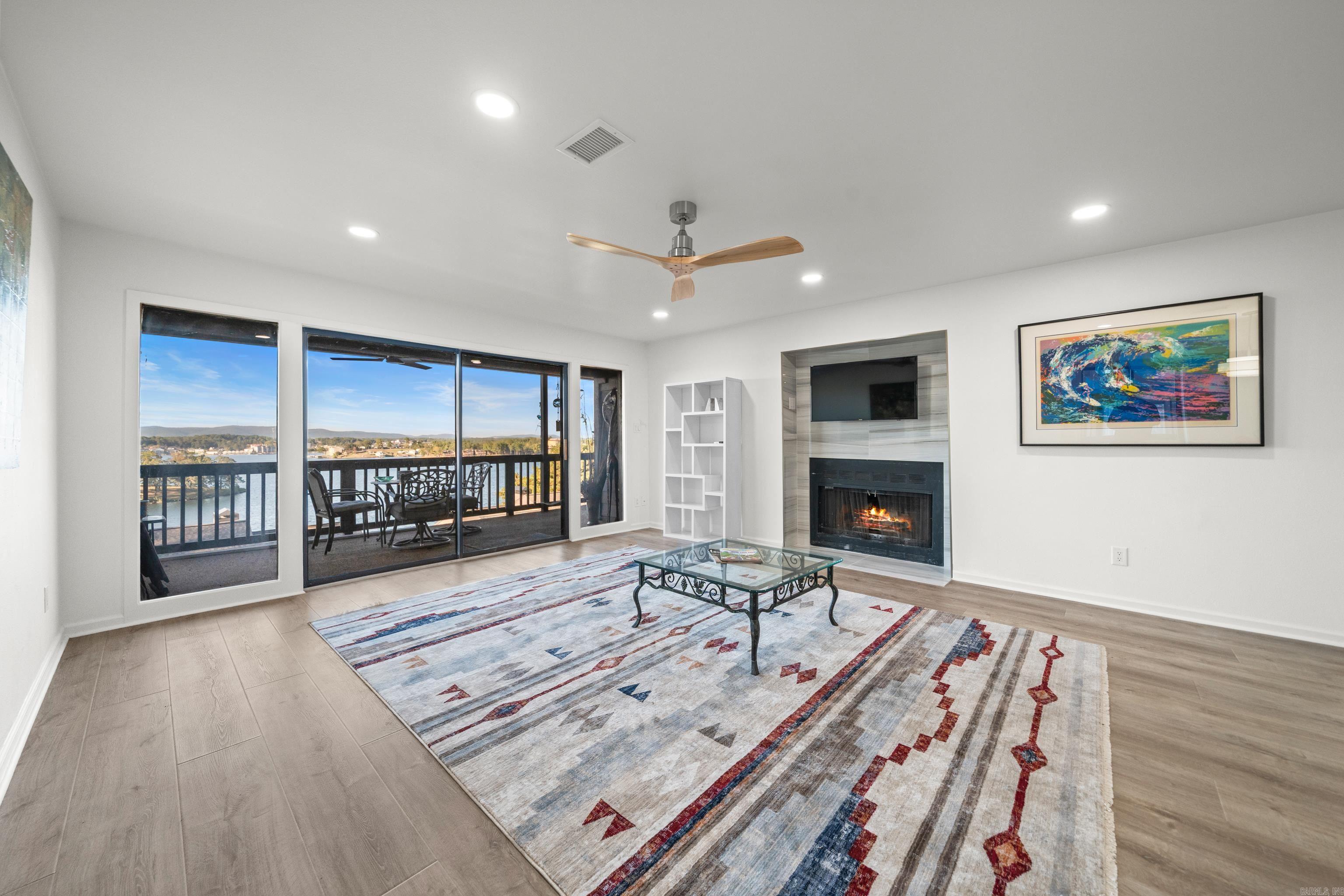 SOUTH SHORE HPR - Residential