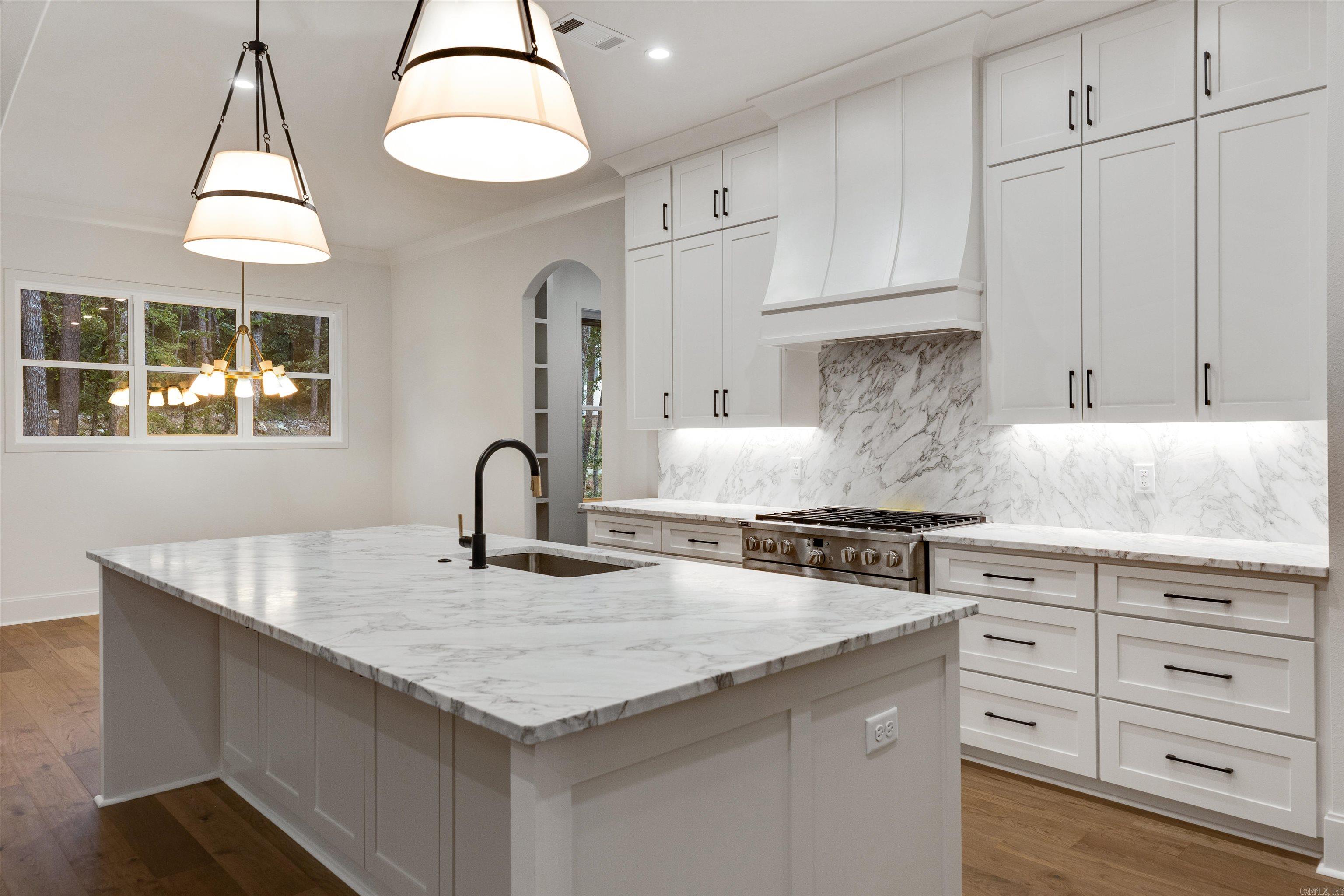 BEAR DEN ESTATES - Residential