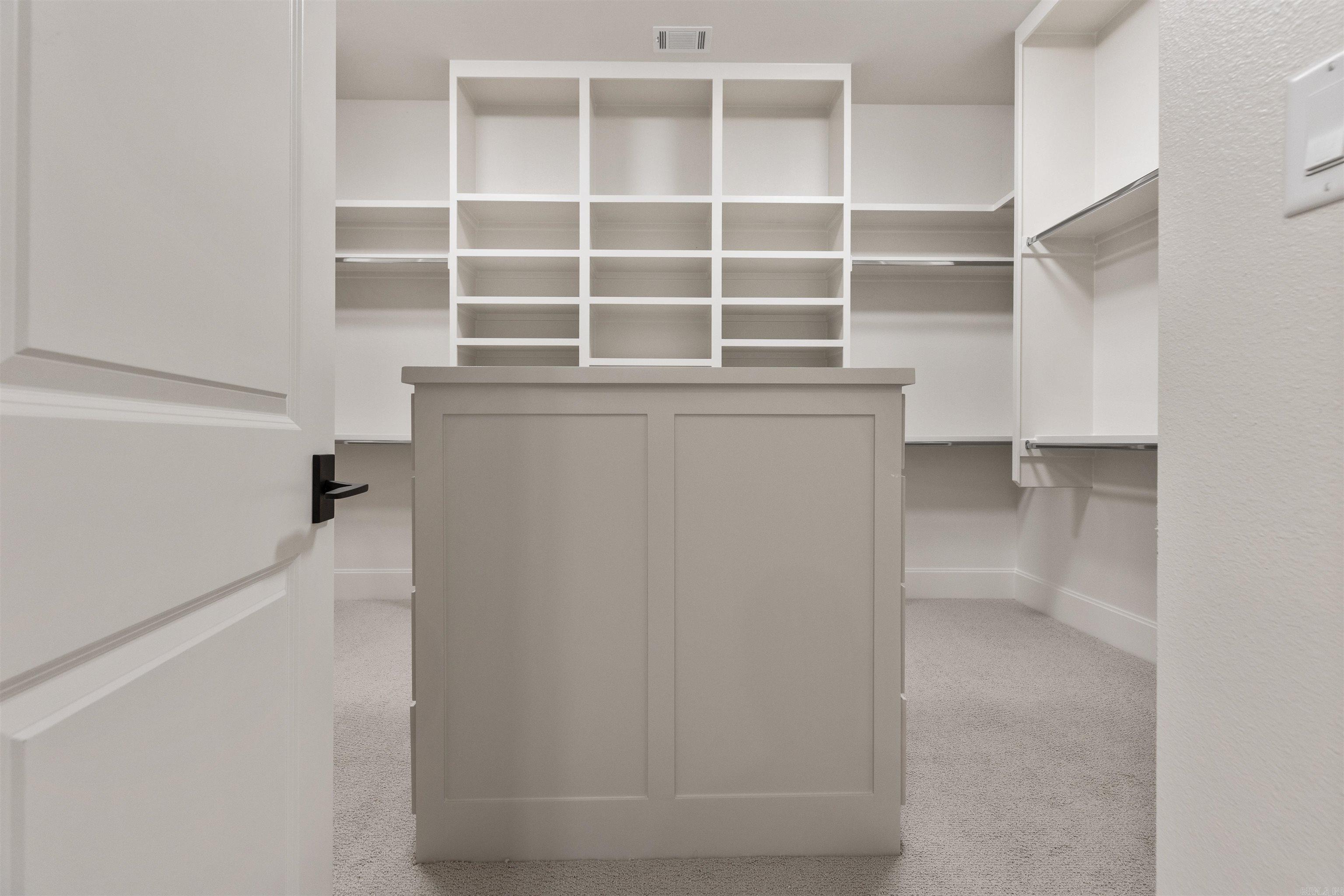 BEAR DEN ESTATES - Residential