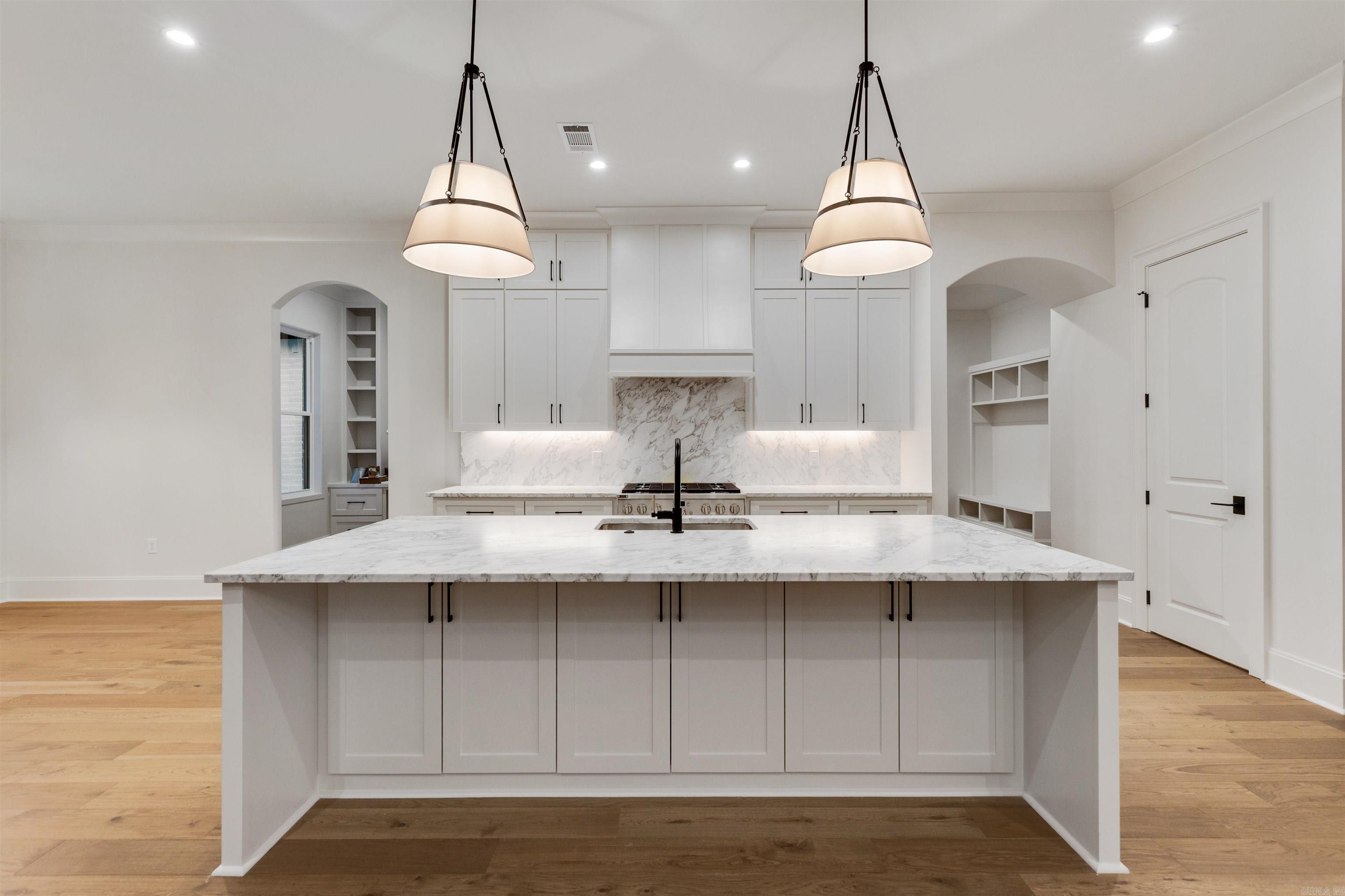 BEAR DEN ESTATES - Residential