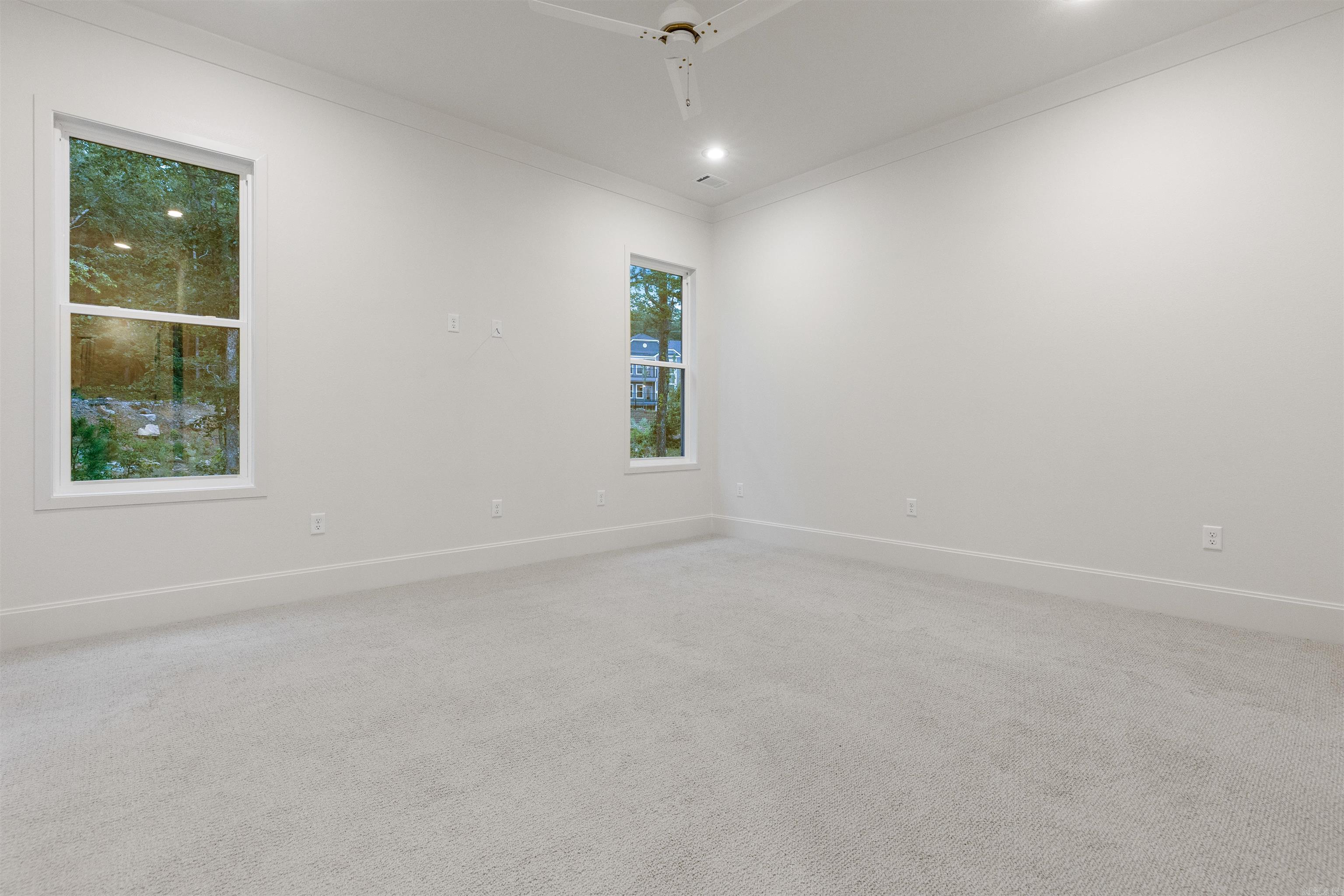 BEAR DEN ESTATES - Residential