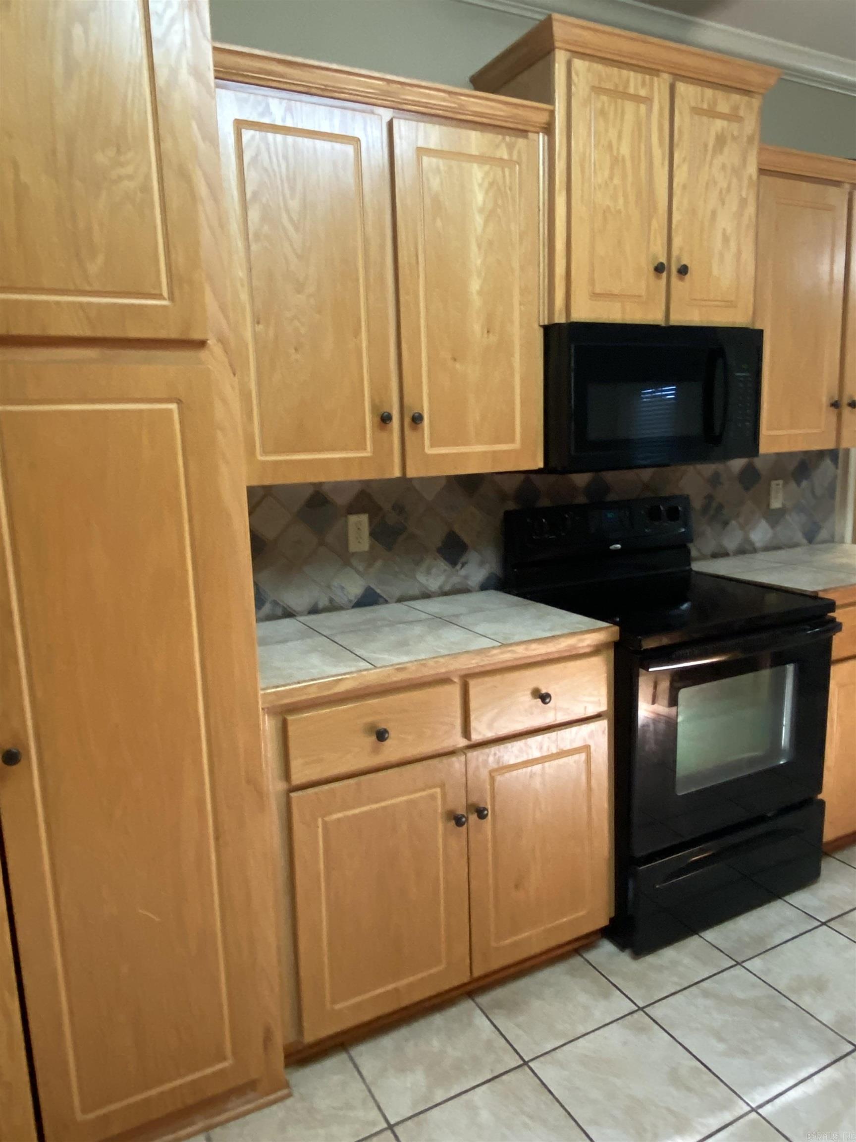 MAPLE WOOD - Residential