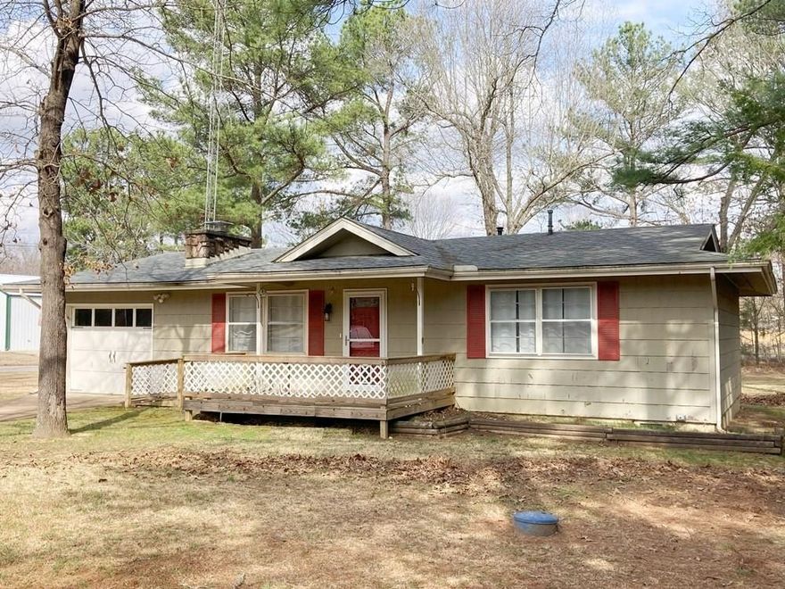 Immediate Occupancy!!! 2 Bedroom 1 bath home on a flat corner lot just minutes from the Main Entrance to Cherokee Village. This home has wheel chair accessibility with a newer ramp to the front door, wide hallways and a new wheelchair accessible shower in the updated bathroom. Partially fenced back yard for the kids to play safely or for your pets. Covered front porch & large back deck to enjoy the outdoors. All appliances convey with the home including the washer & dryer. Homes under 100K are getting hard to find, so come have a look before it’s gone!