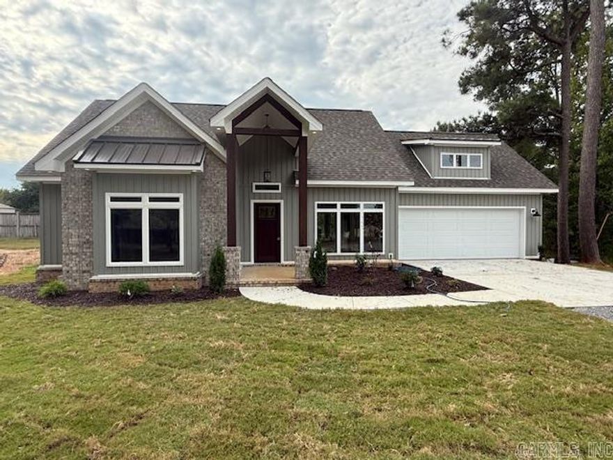 Welcome to the cutest house on the block! She is fresh and new, close to amenities and the schools, and ready for YOU! Let's go take a look!