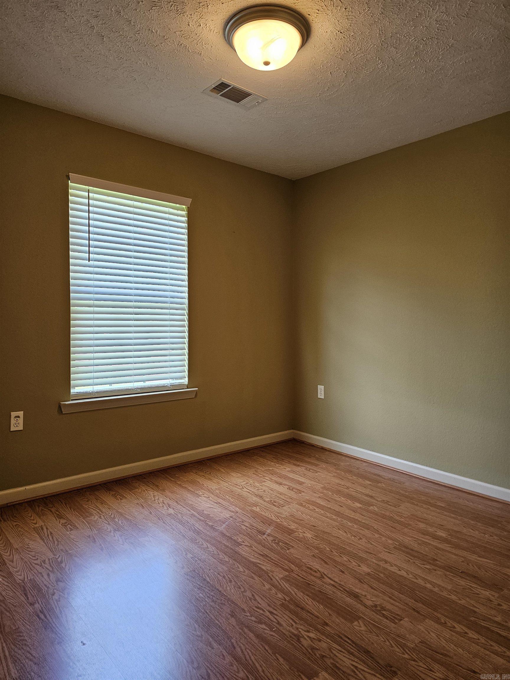 BOBWHITE - Residential