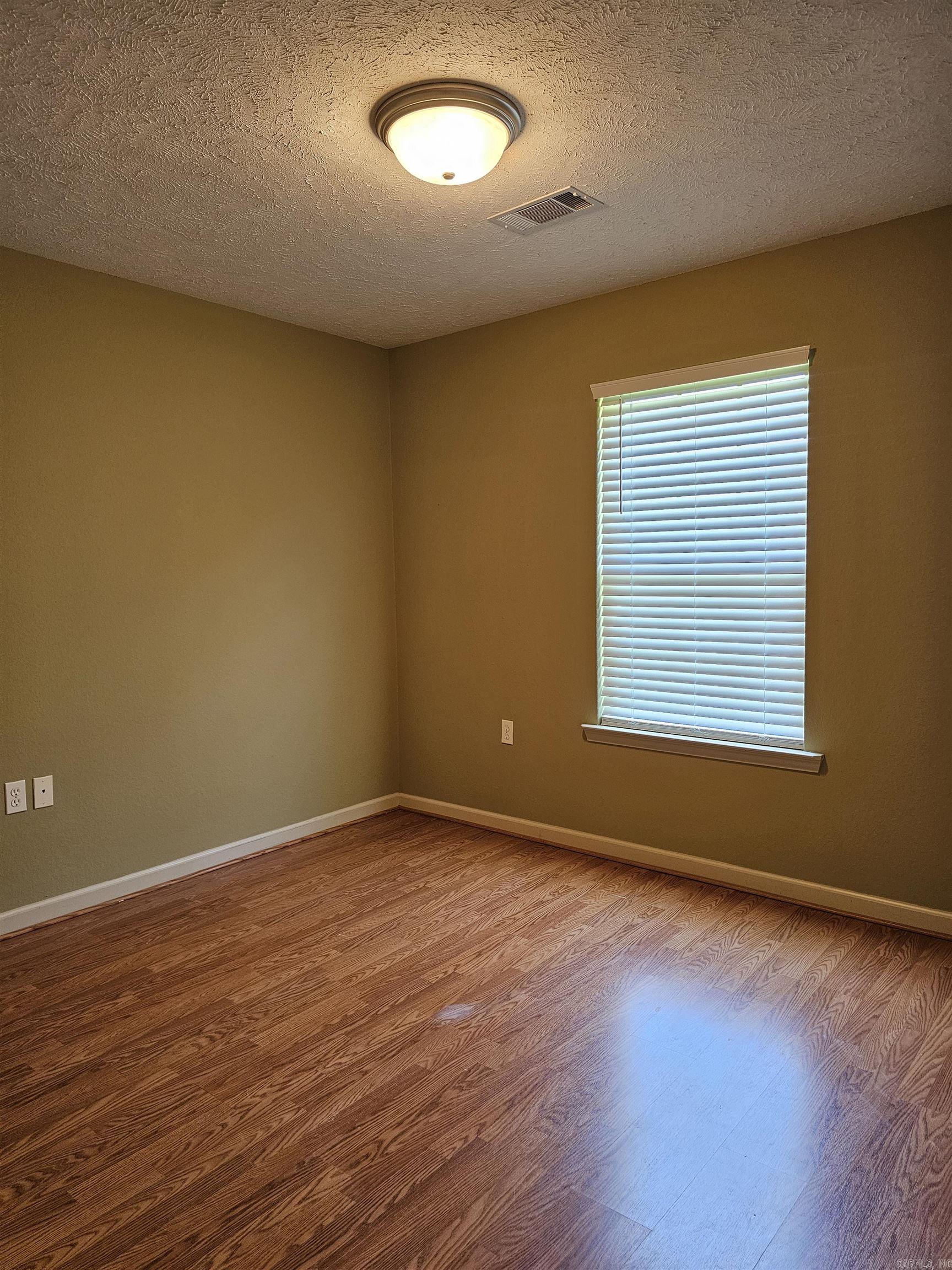 BOBWHITE - Residential