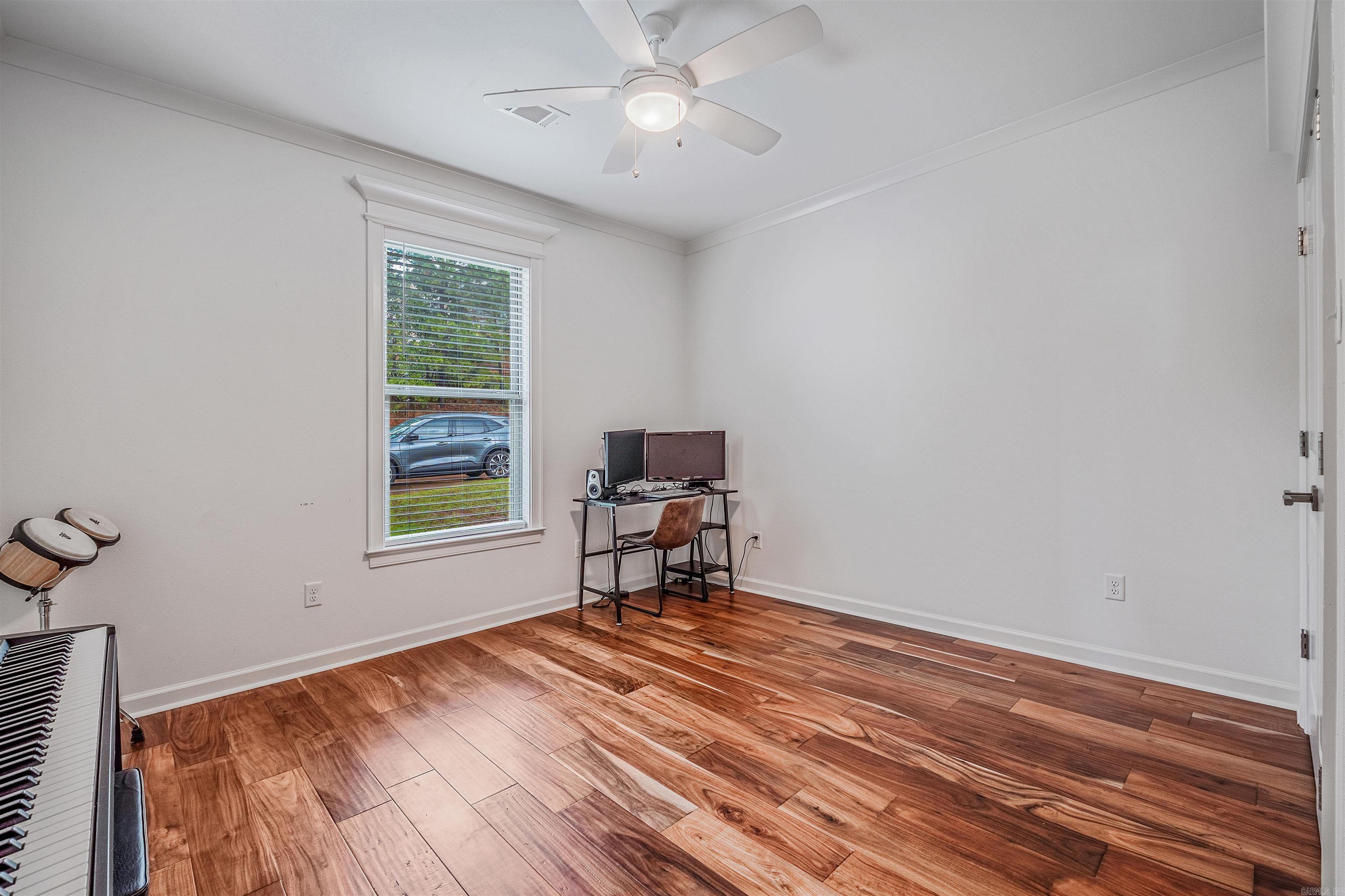 MAJESTIC POINTE - Residential