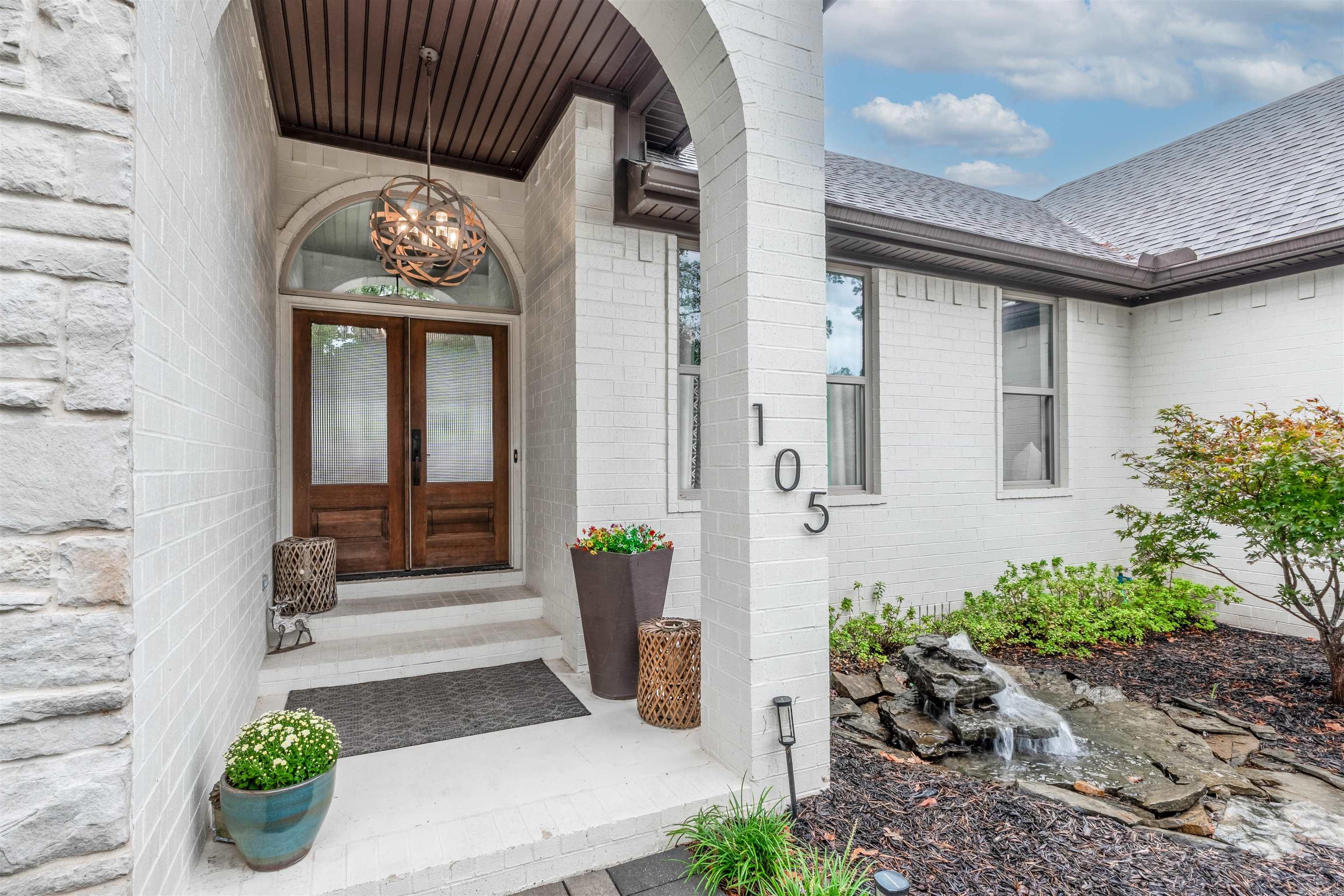 MAJESTIC POINTE - Residential