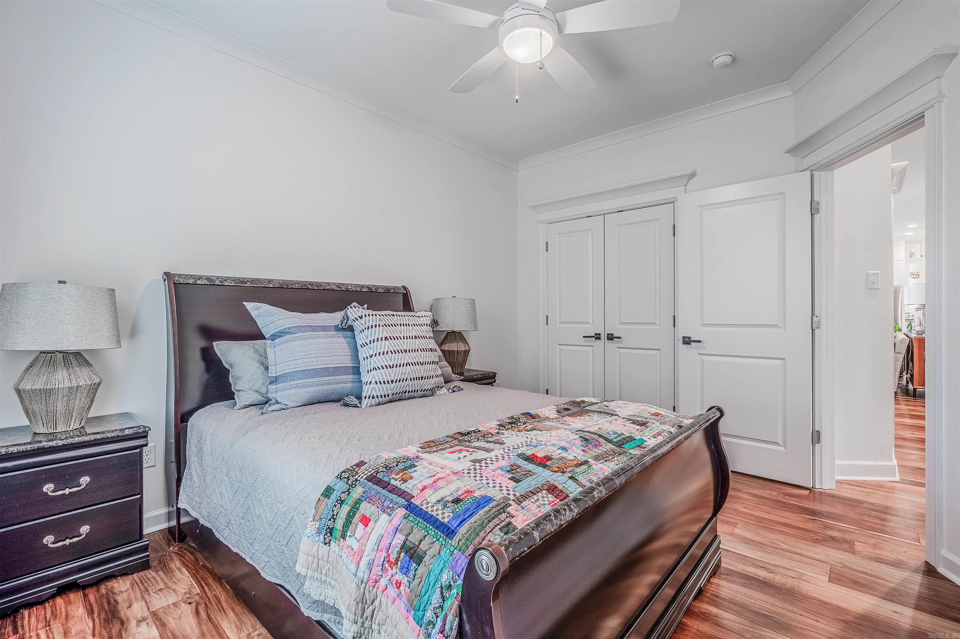 MAJESTIC POINTE - Residential